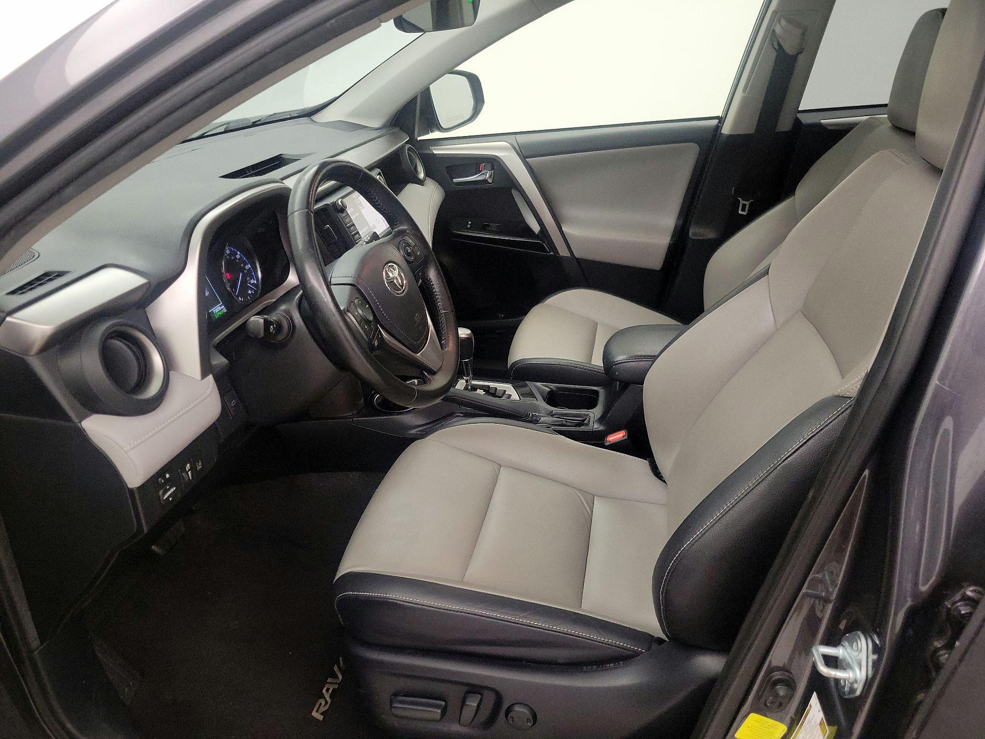 Thumbnail: 2017 Toyota RAV4 - 11