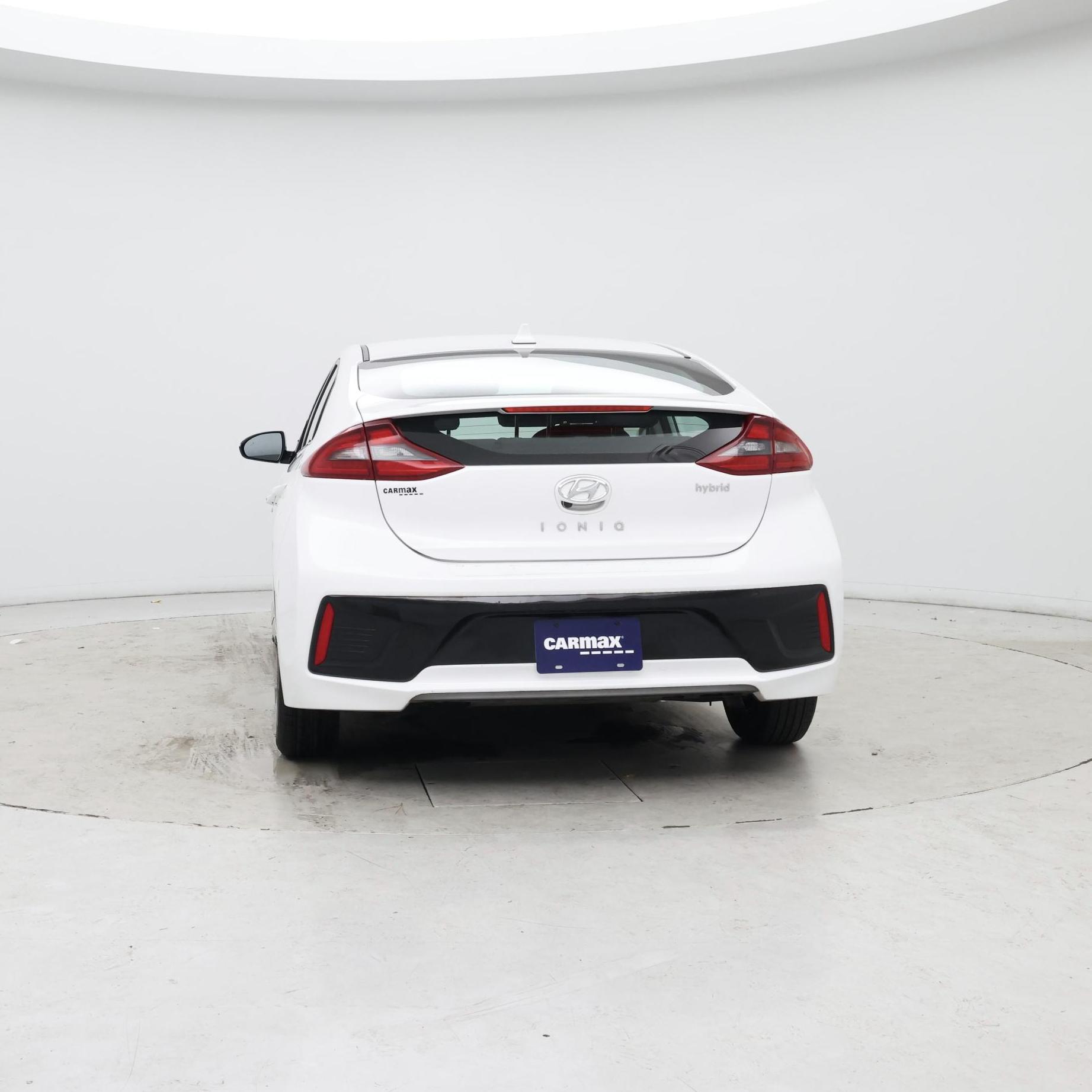 Thumbnail: 2017 Hyundai Ioniq - 6