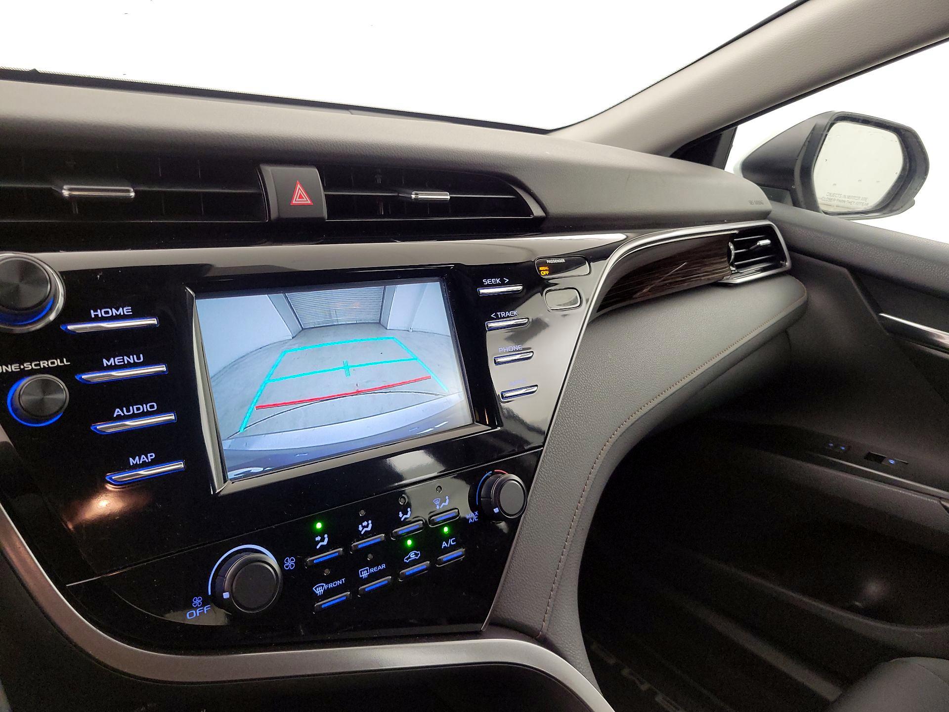 Thumbnail: 2019 Toyota Camry - 14