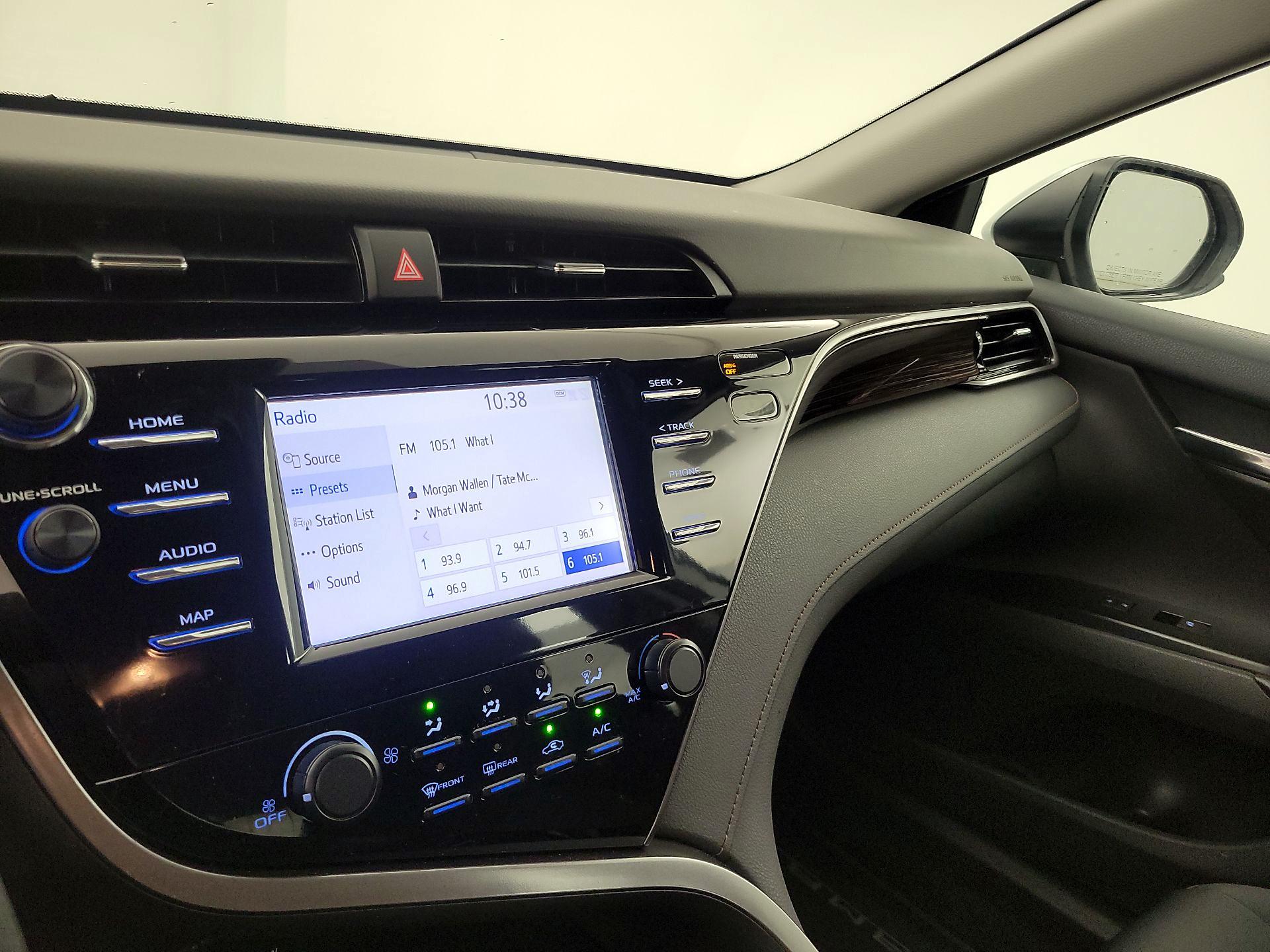 Thumbnail: 2019 Toyota Camry - 15