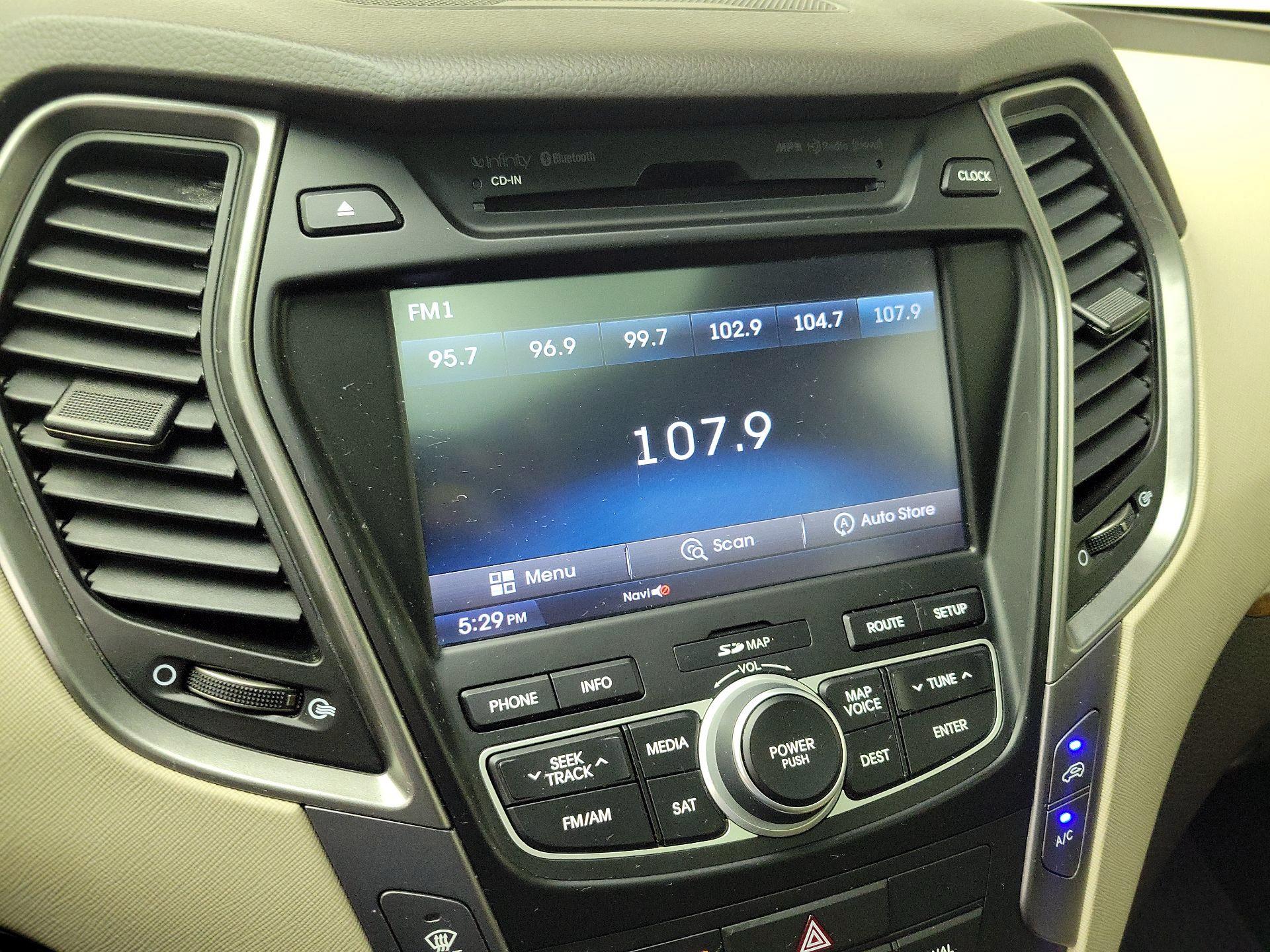 Thumbnail: 2014 Hyundai Santa Fe - 16