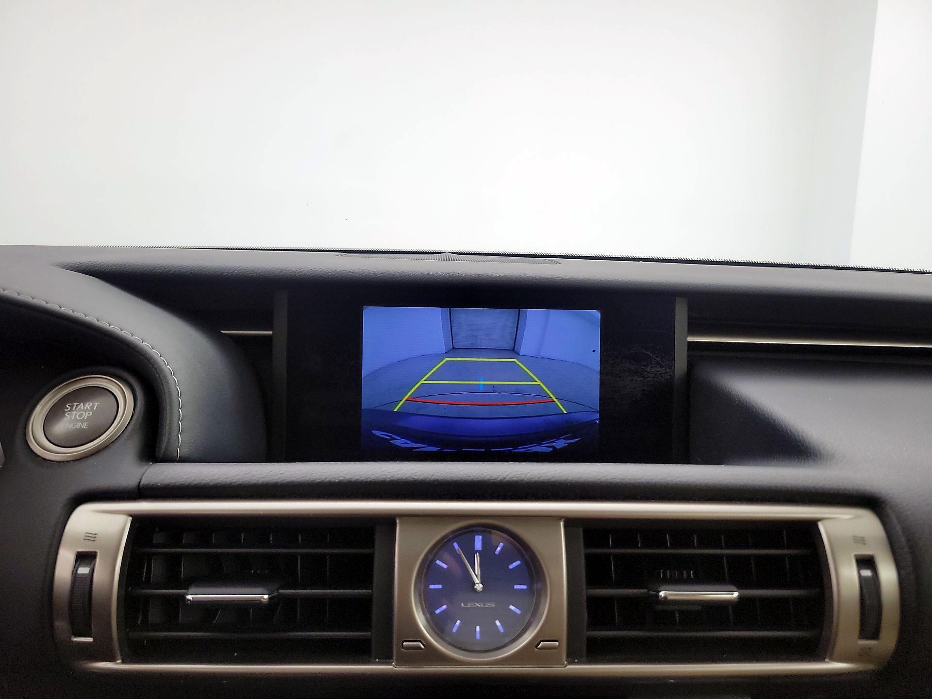 Thumbnail: 2016 Lexus IS - 15