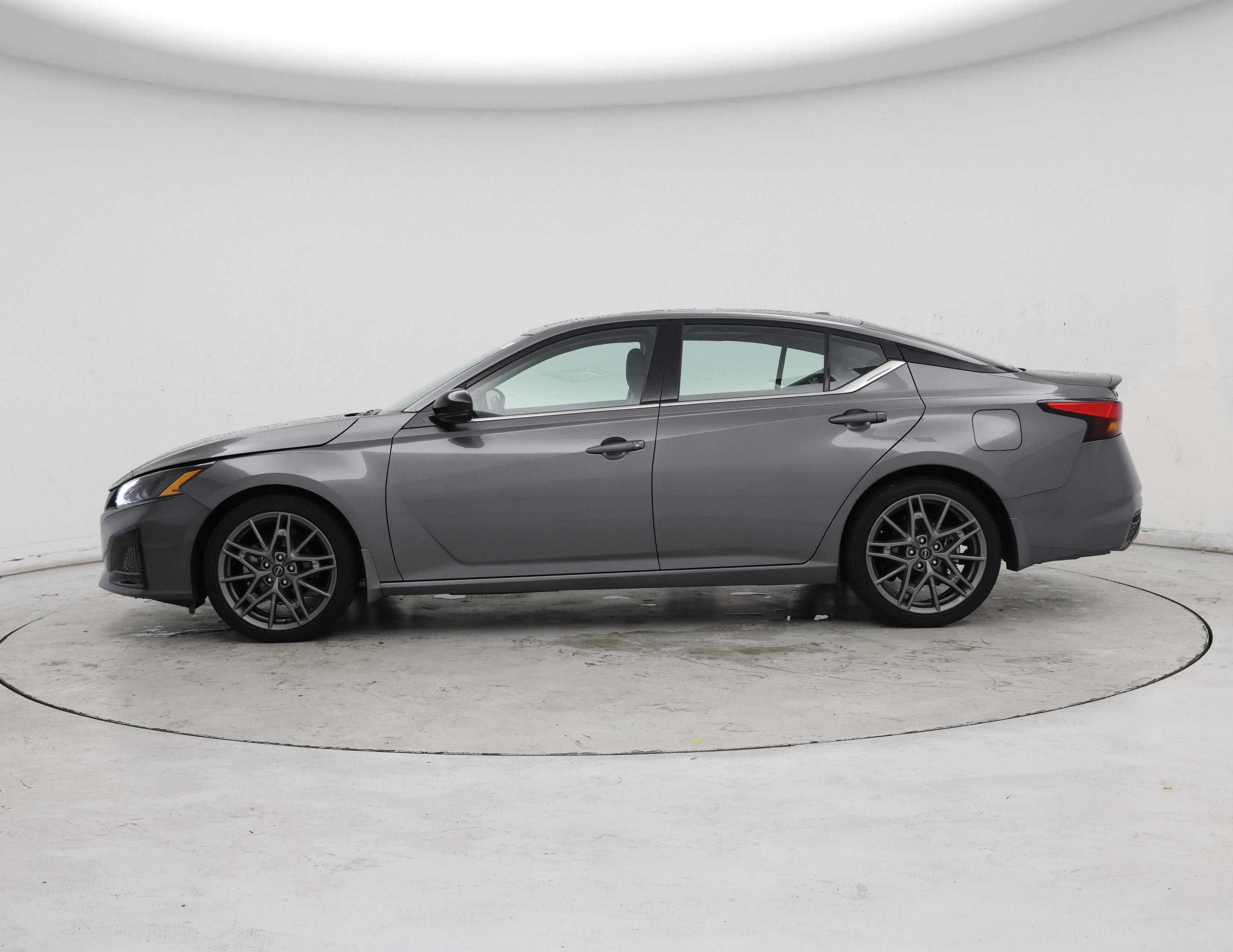 Thumbnail: 2024 Nissan Altima - 3