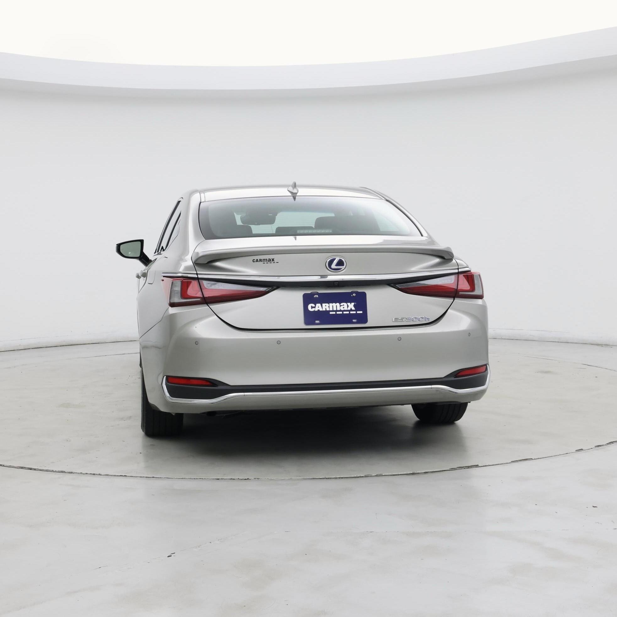 Thumbnail: 2021 Lexus ES - 6