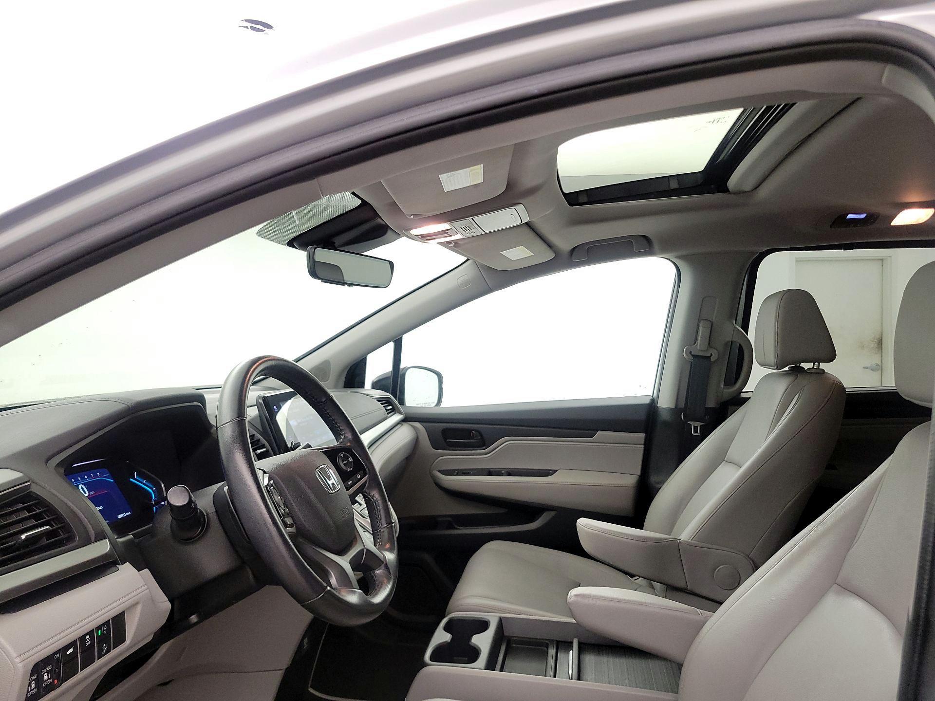 Thumbnail: 2019 Honda Odyssey - 19