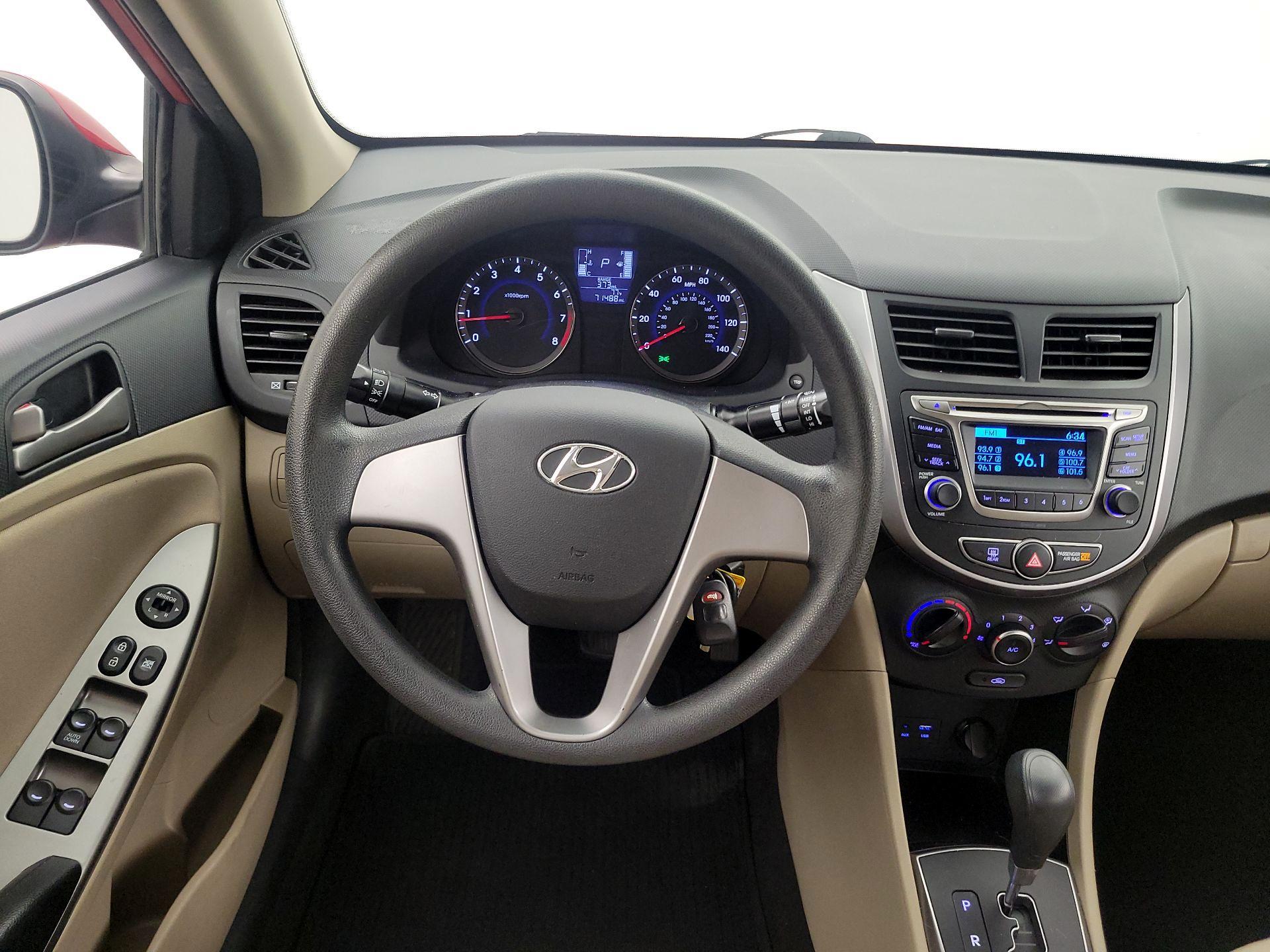 Thumbnail: 2016 Hyundai Accent - 10