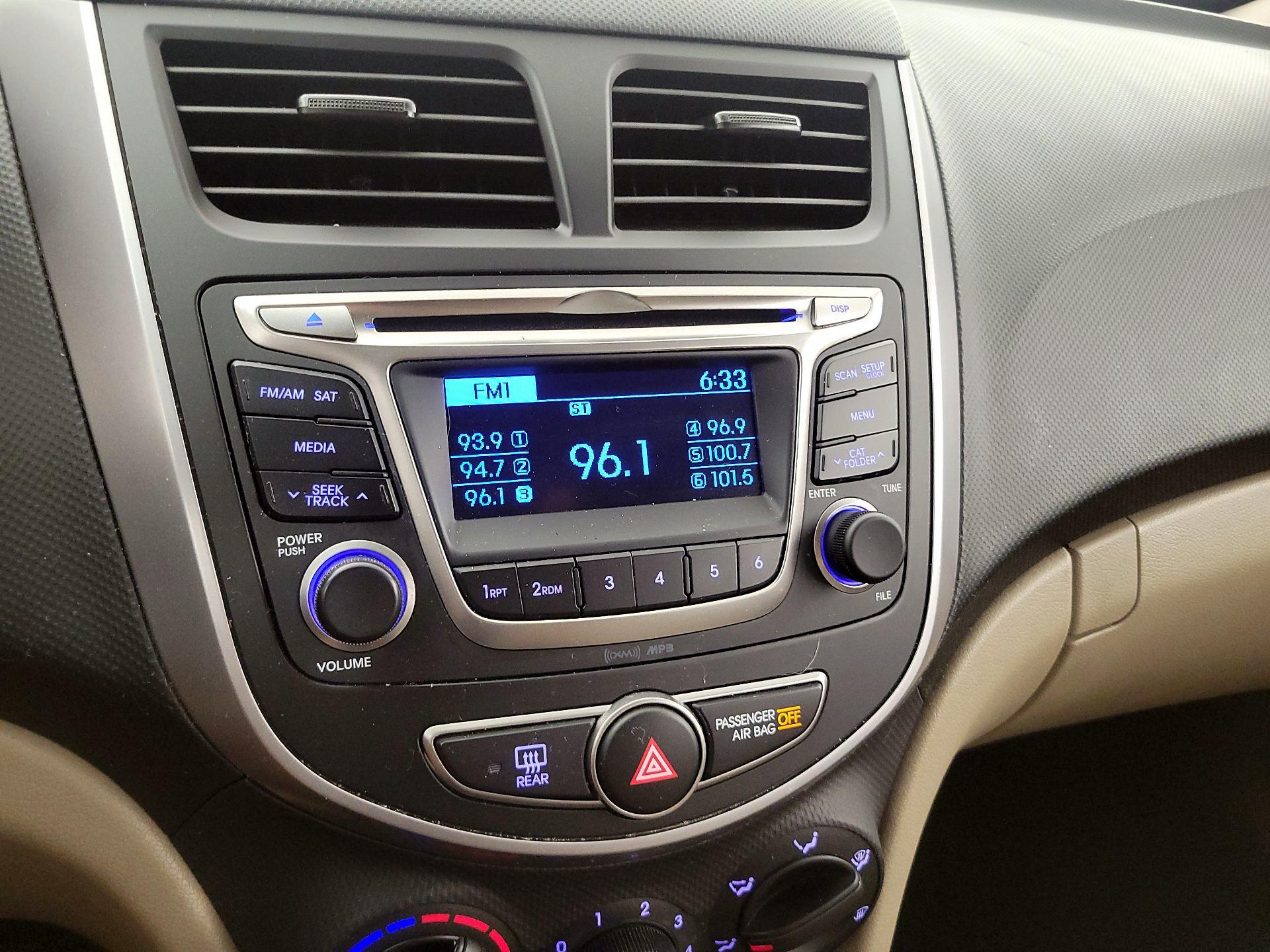 Thumbnail: 2016 Hyundai Accent - 14