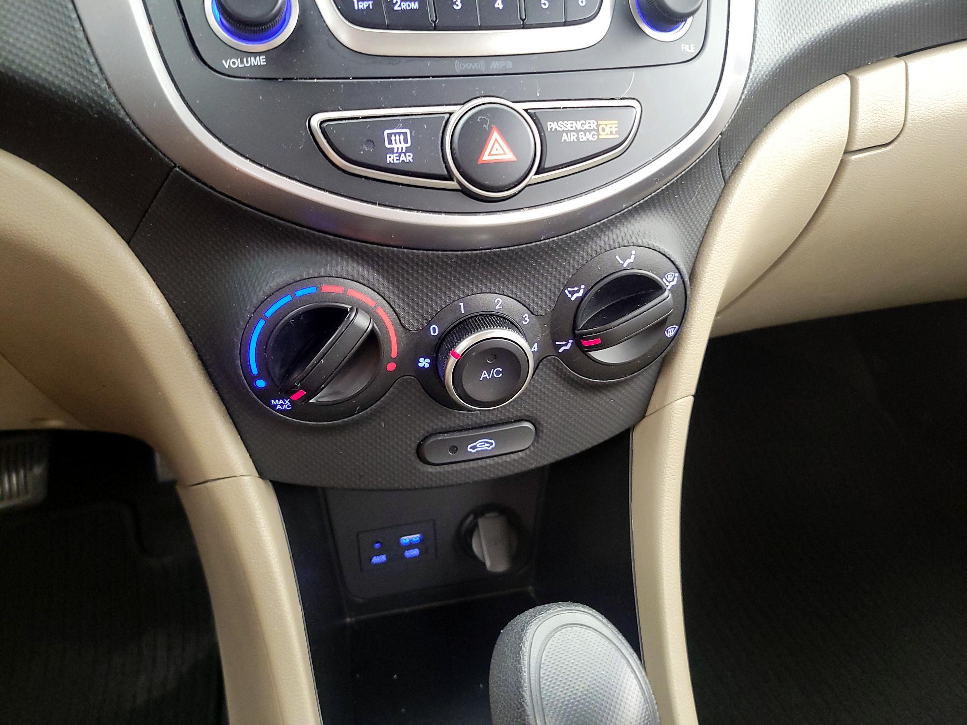 Thumbnail: 2016 Hyundai Accent - 15