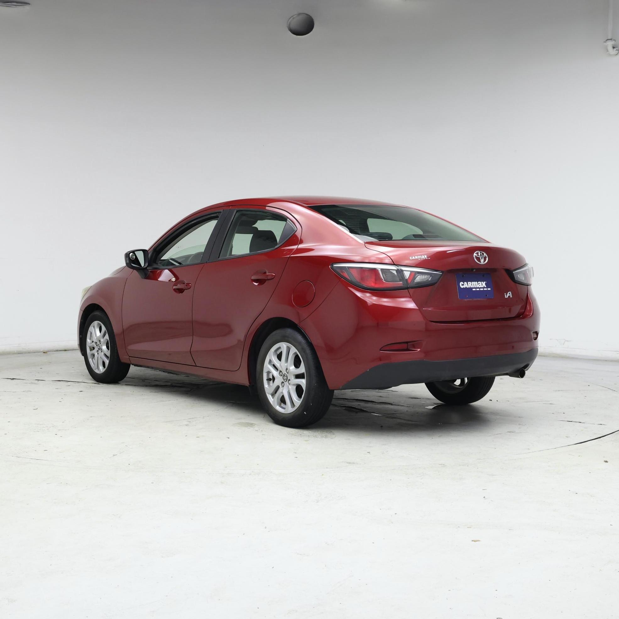 Thumbnail: 2018 Toyota Yaris iA - 2