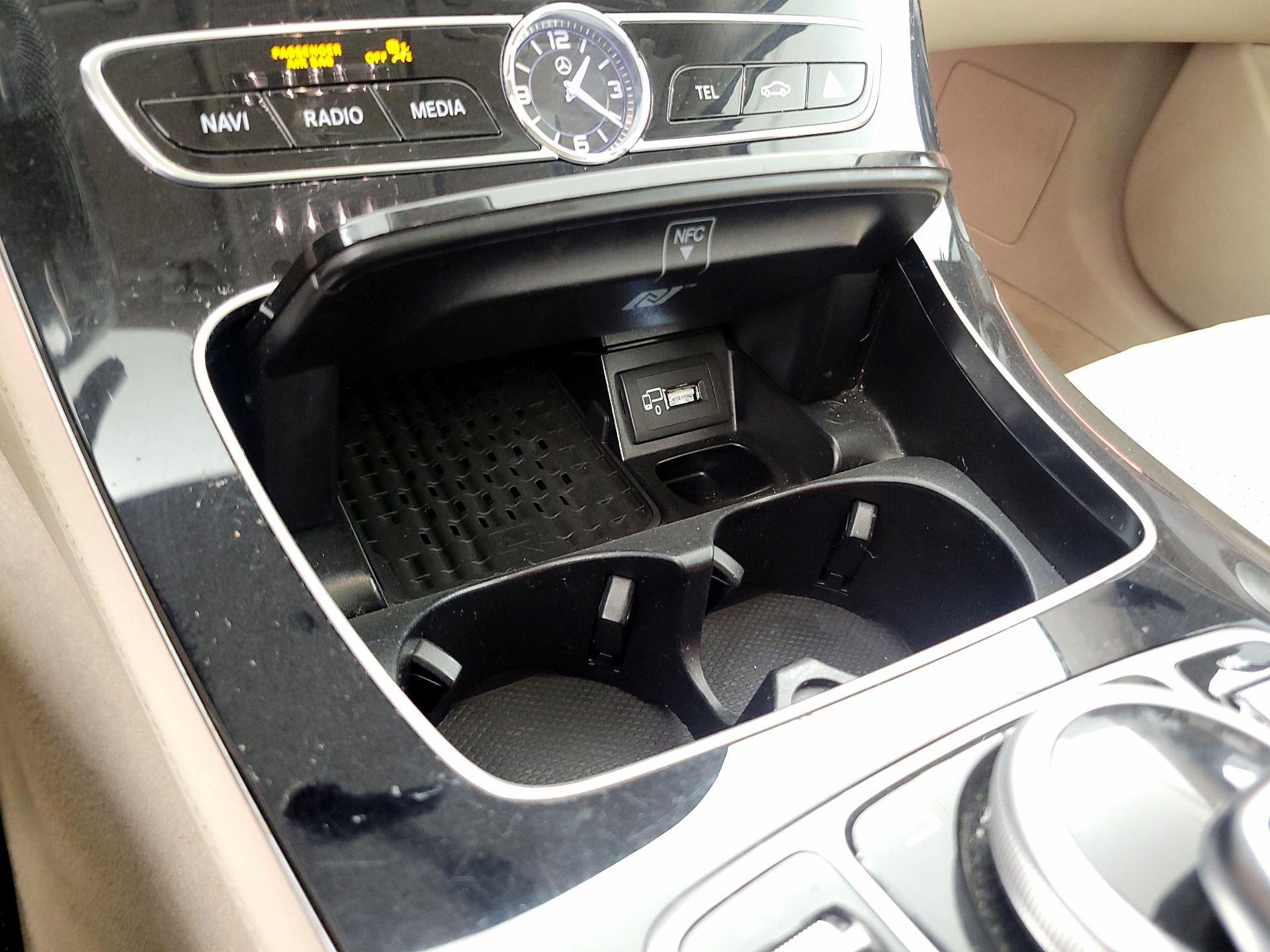Thumbnail: 2017 Mercedes-Benz E-Class - 19
