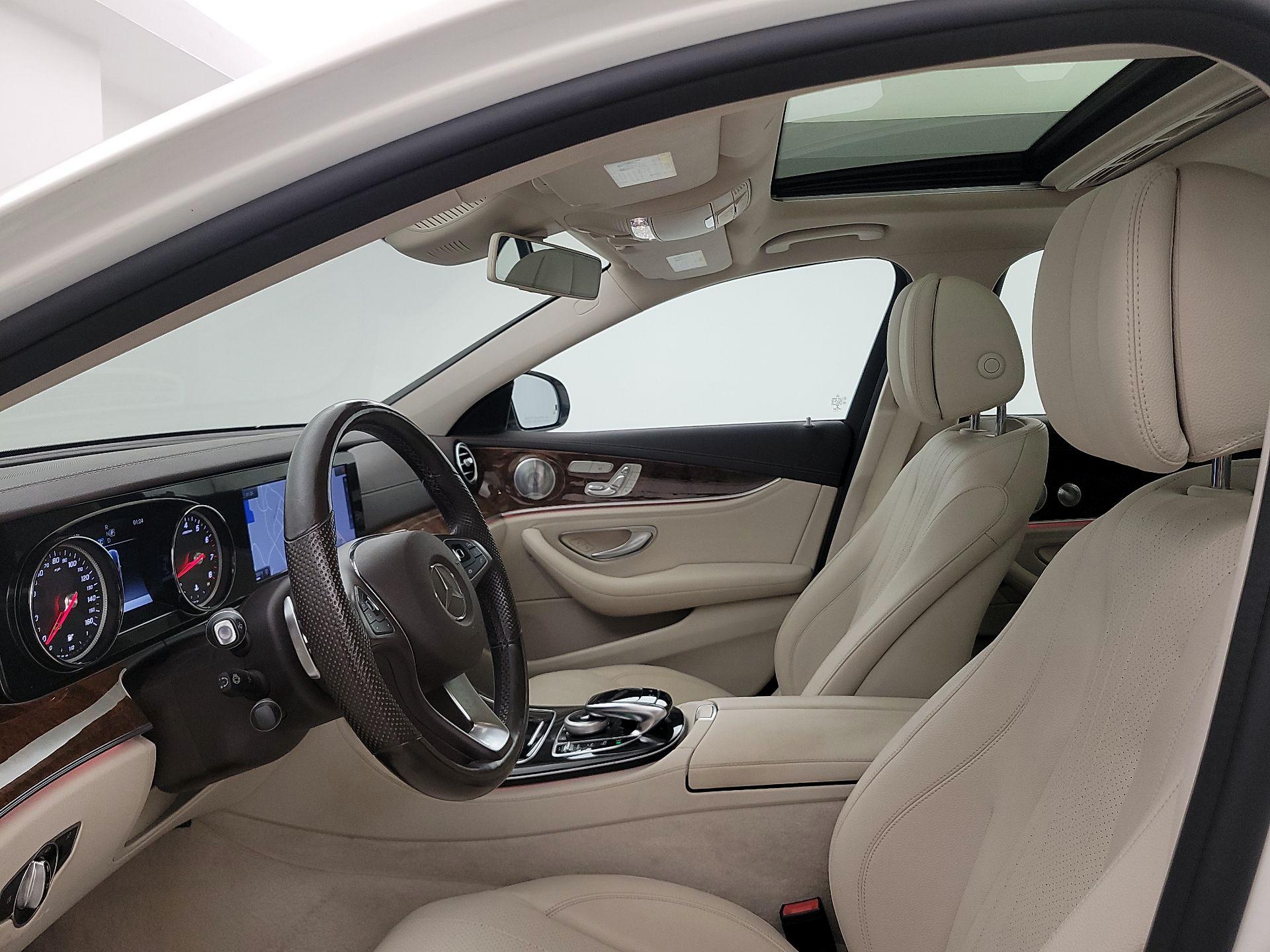 Thumbnail: 2017 Mercedes-Benz E-Class - 20