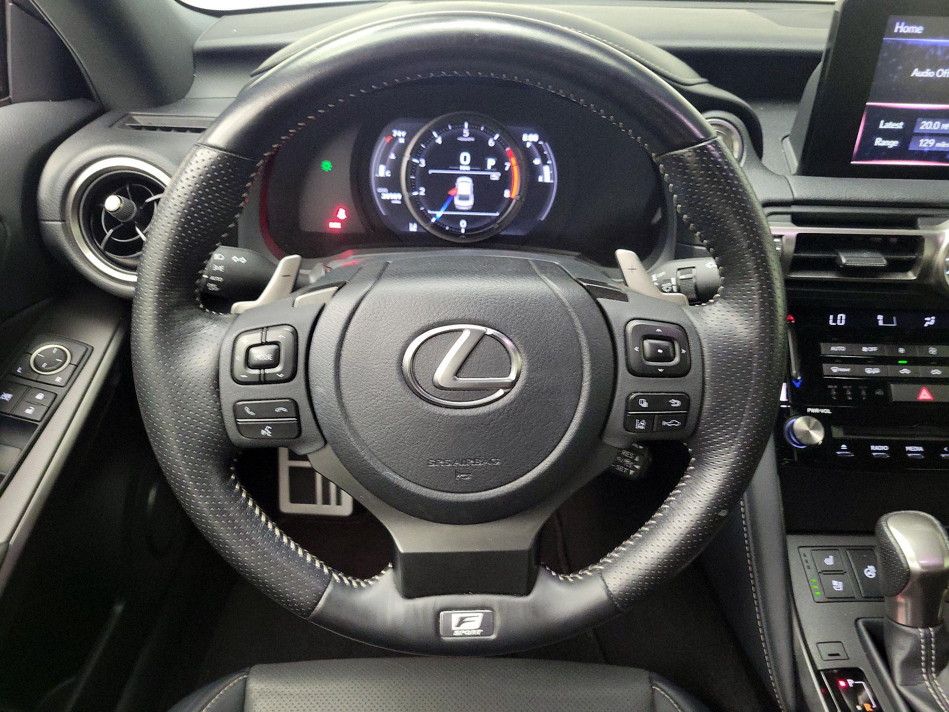 Thumbnail: 2021 Lexus IS - 10