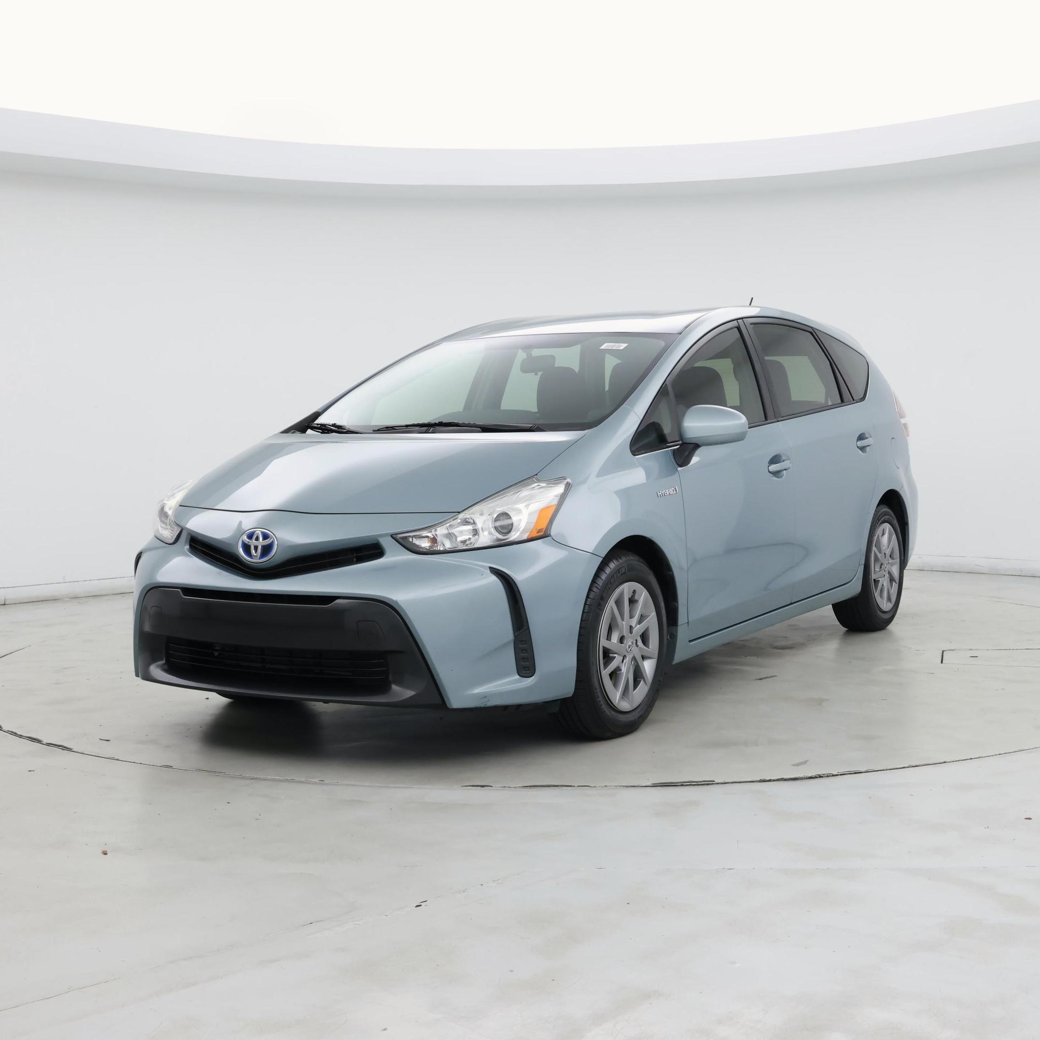 Thumbnail: 2017 Toyota Prius v - 4