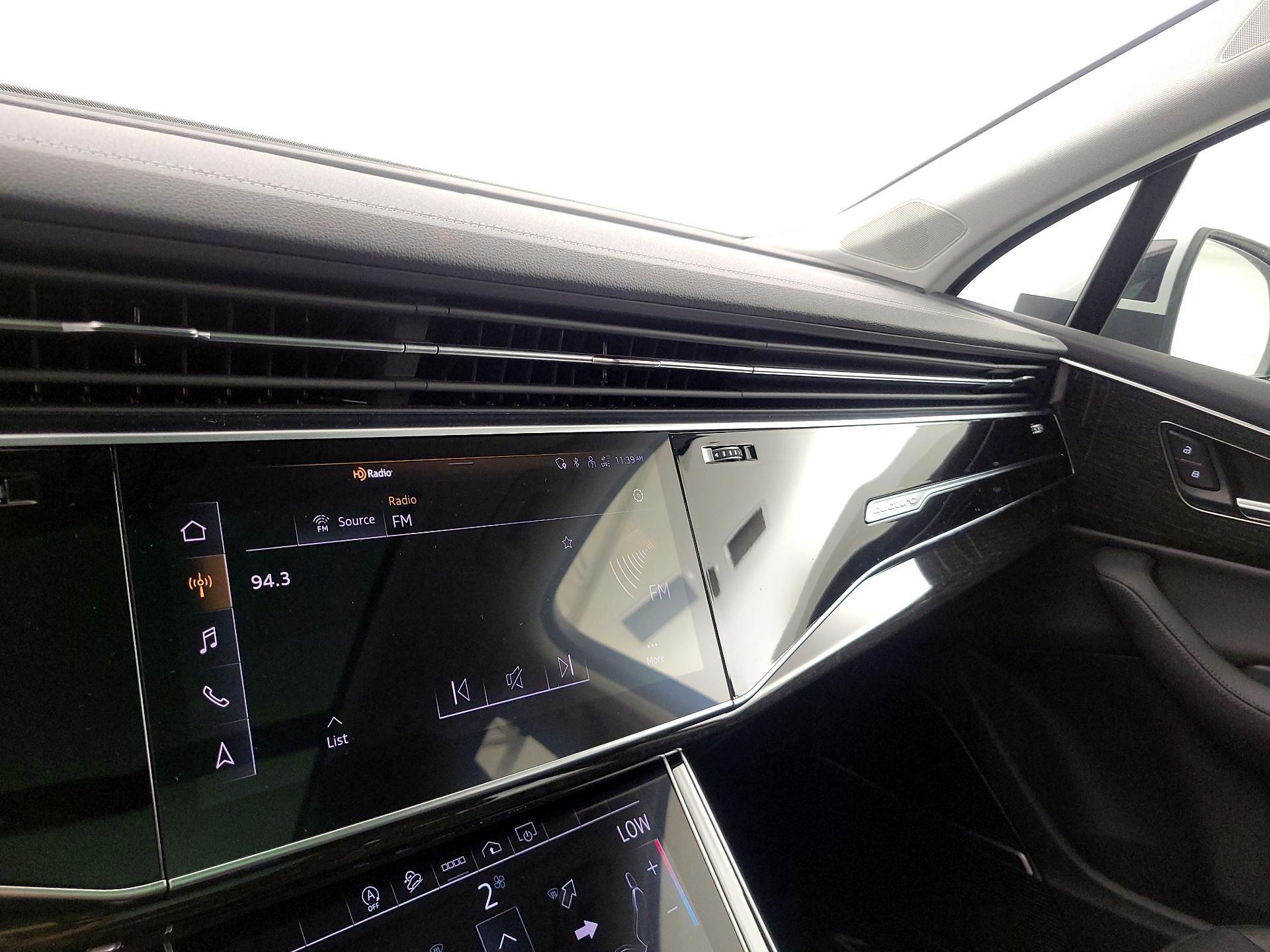 Thumbnail: 2023 Audi Q7 - 16