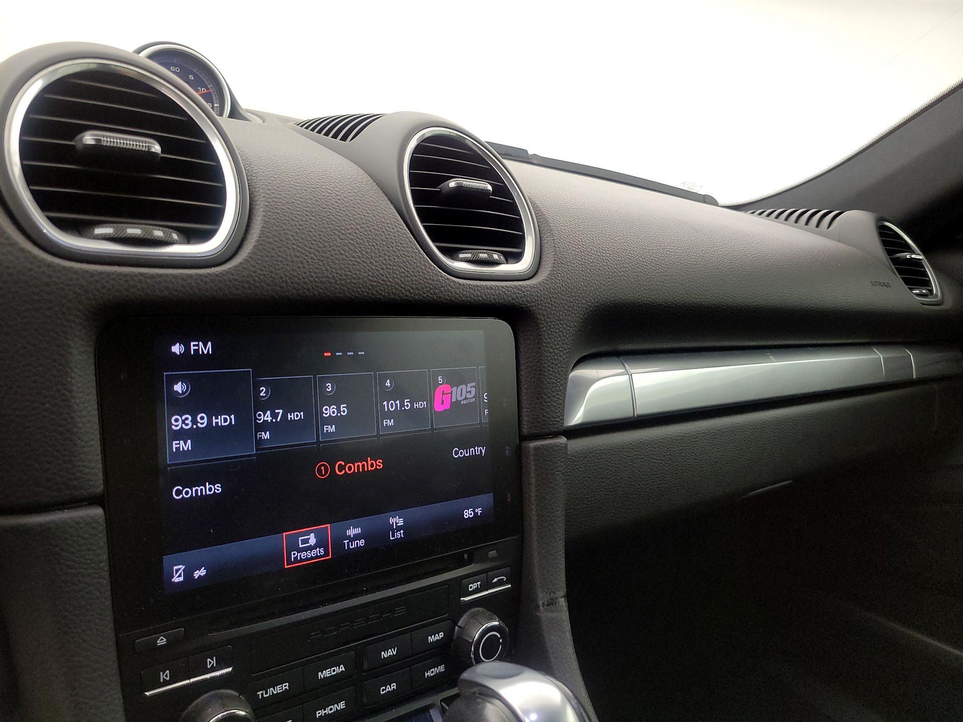 Thumbnail: 2017 Porsche 718 Cayman - 16