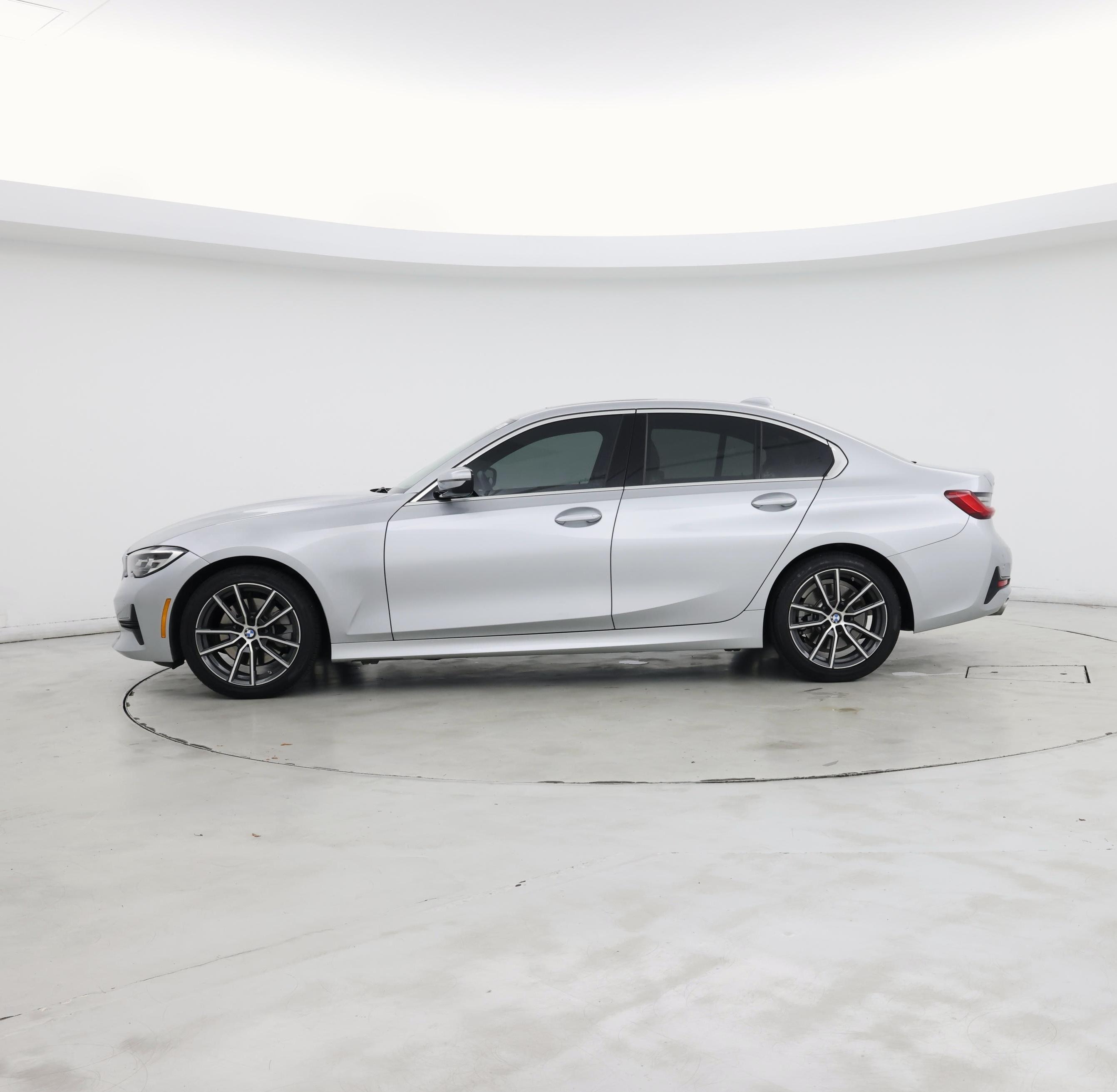Thumbnail: 2020 BMW 3 Series - 3