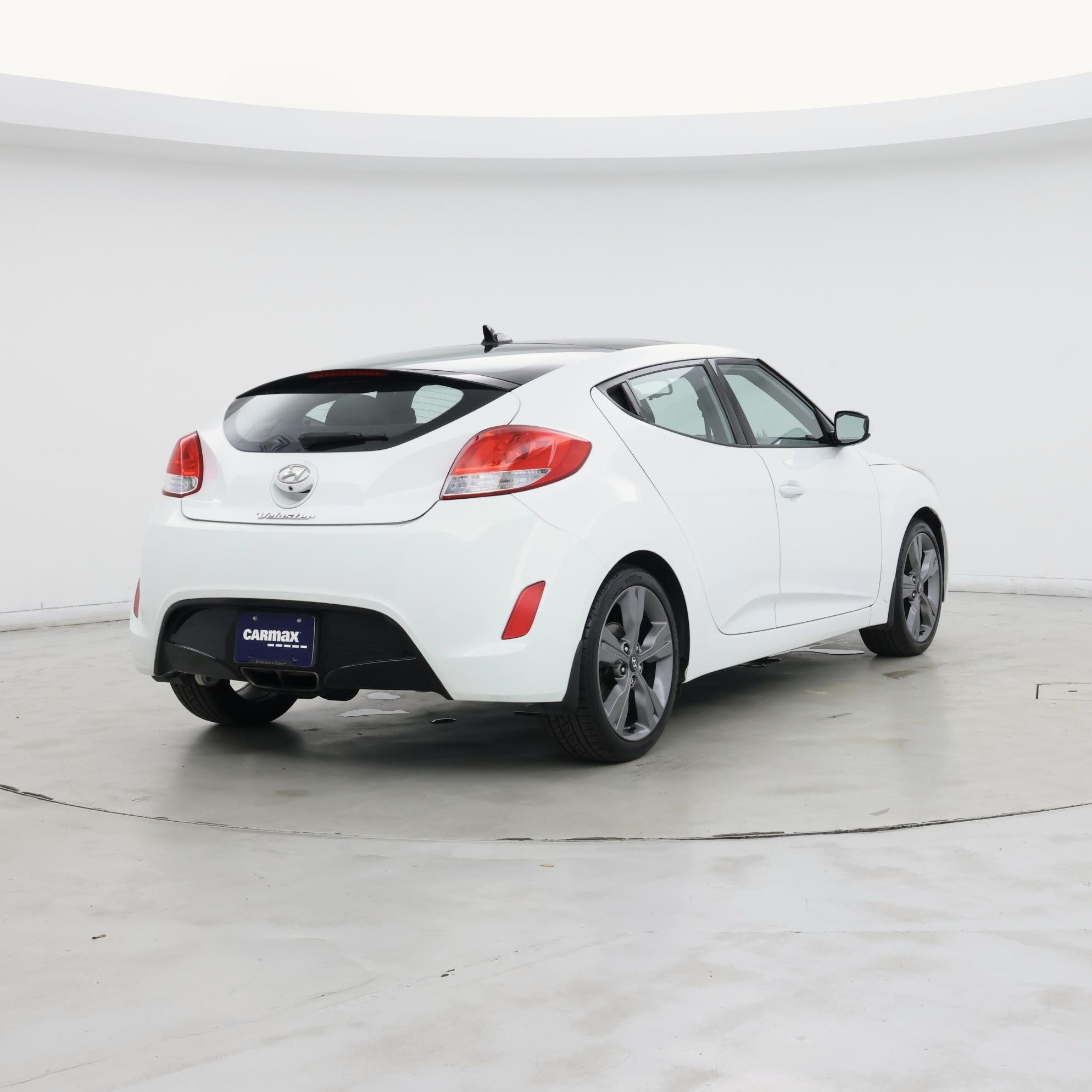 Thumbnail: 2016 Hyundai Veloster - 8