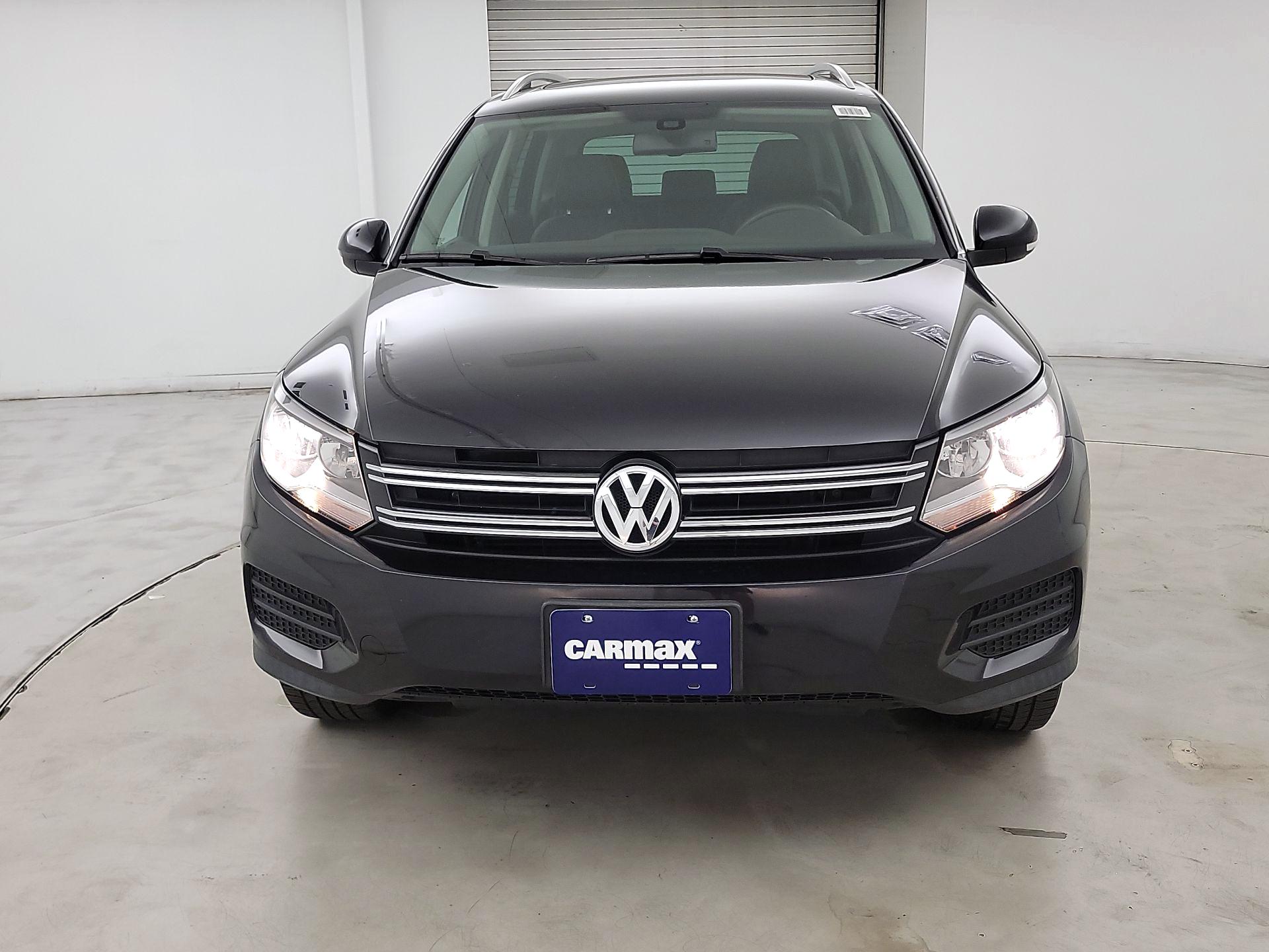 Thumbnail: 2017 Volkswagen Tiguan - 2