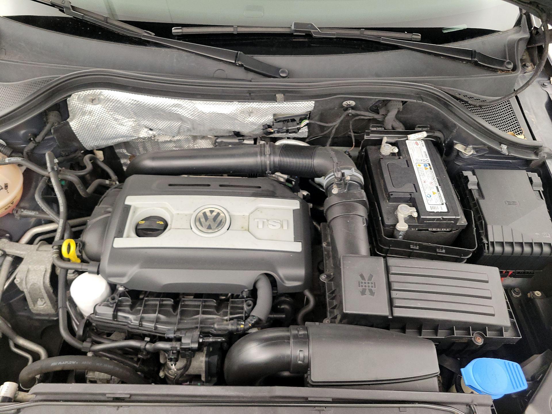 Thumbnail: 2017 Volkswagen Tiguan - 20