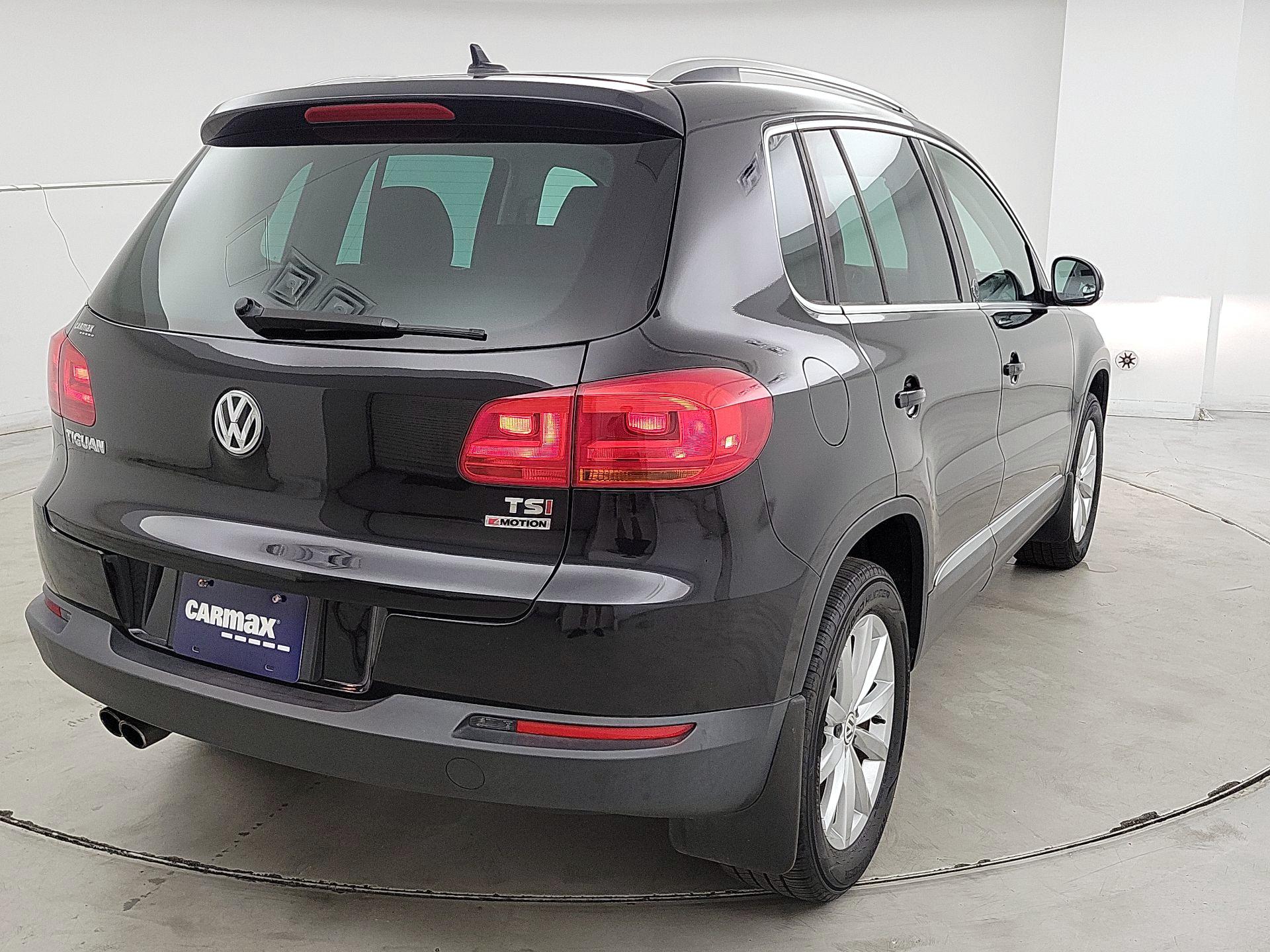Thumbnail: 2017 Volkswagen Tiguan - 5