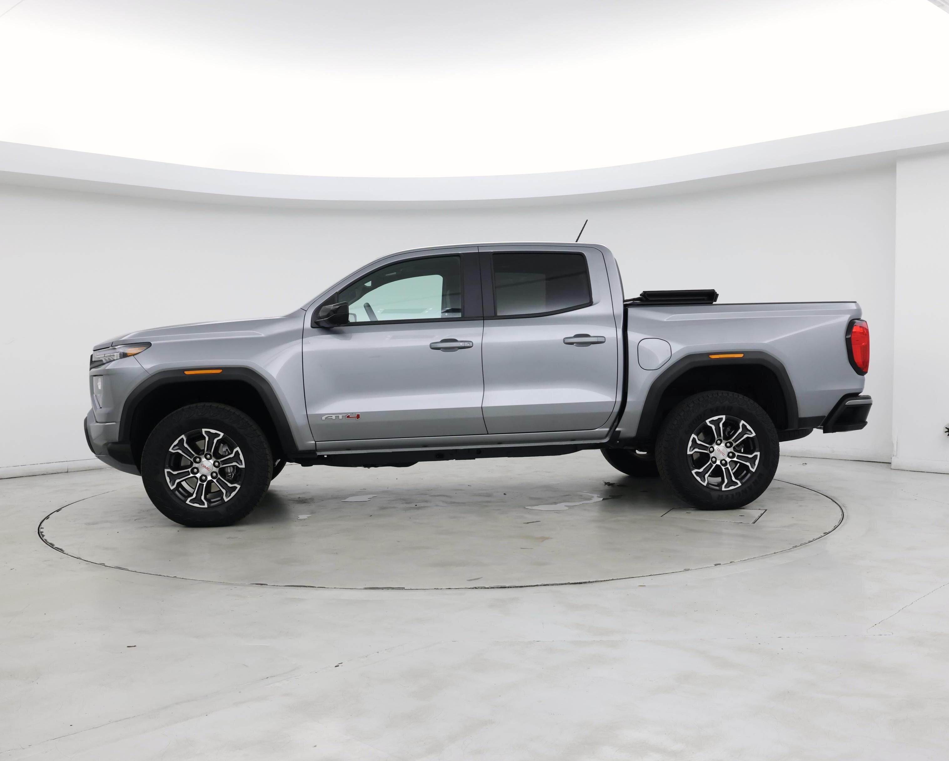 Thumbnail: 2024 GMC Canyon - 3