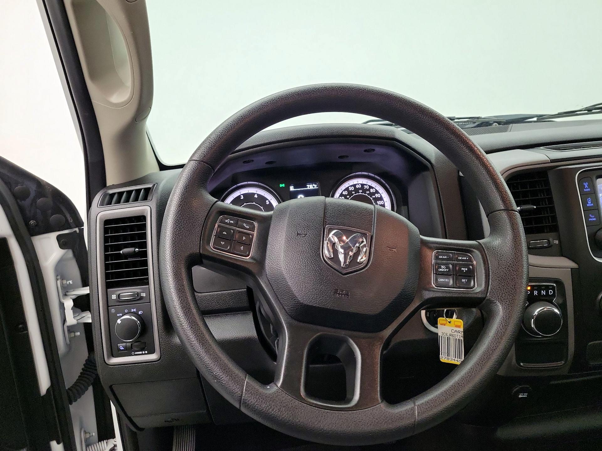 Thumbnail: 2021 RAM 1500 Classic - 10