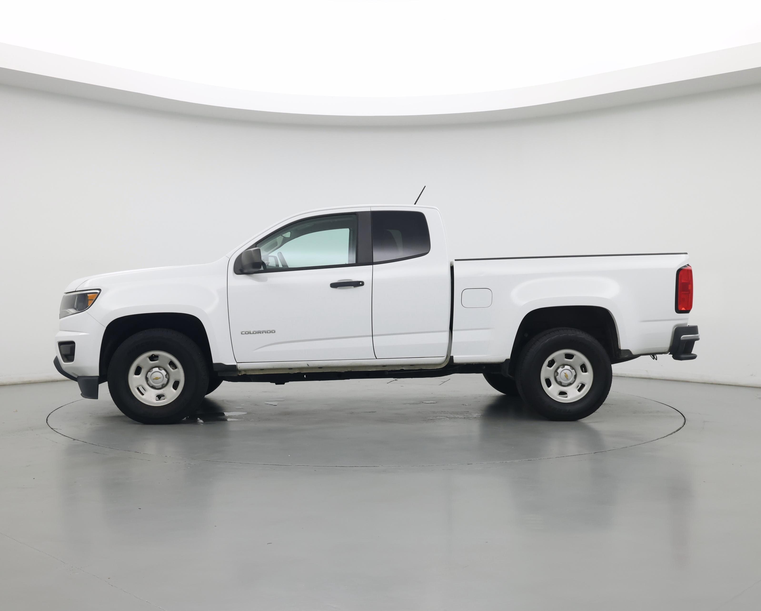 Thumbnail: 2020 Chevrolet Colorado - 3