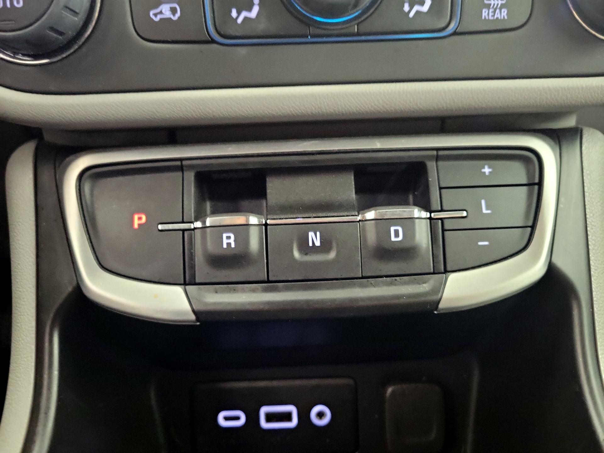Thumbnail: 2023 GMC Terrain - 17