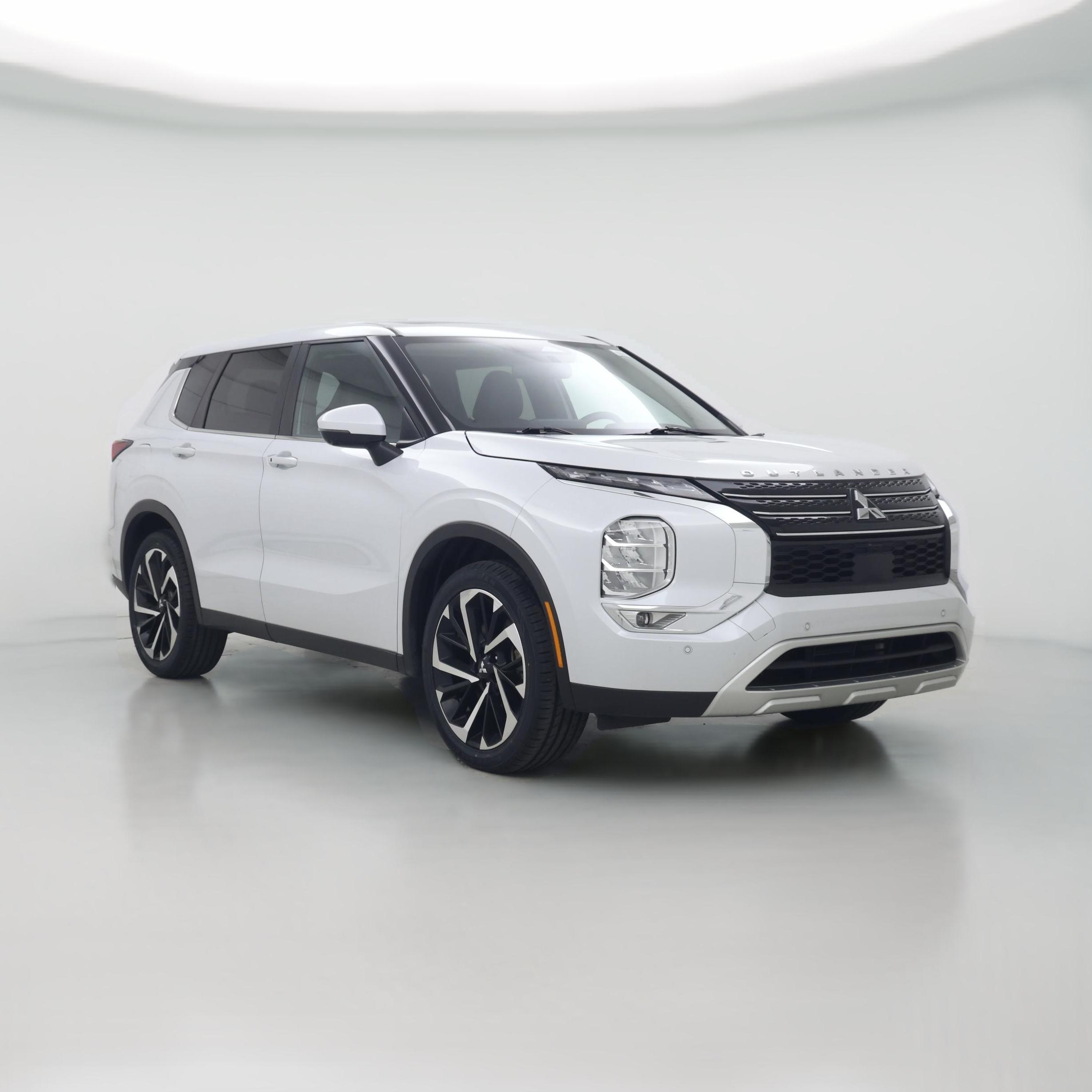 Thumbnail: 2023 Mitsubishi Outlander - 1