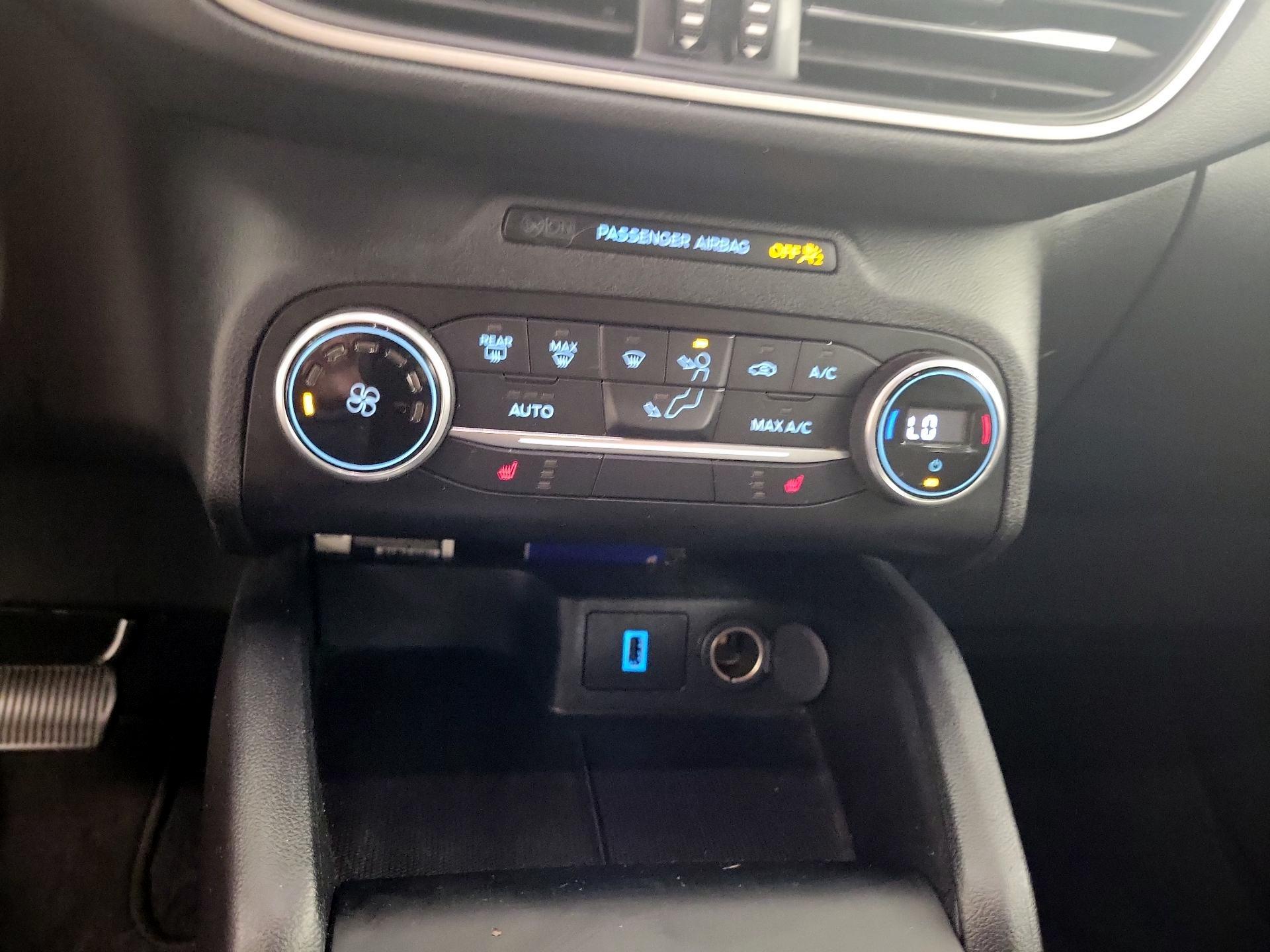Thumbnail: 2020 Ford Escape - 16