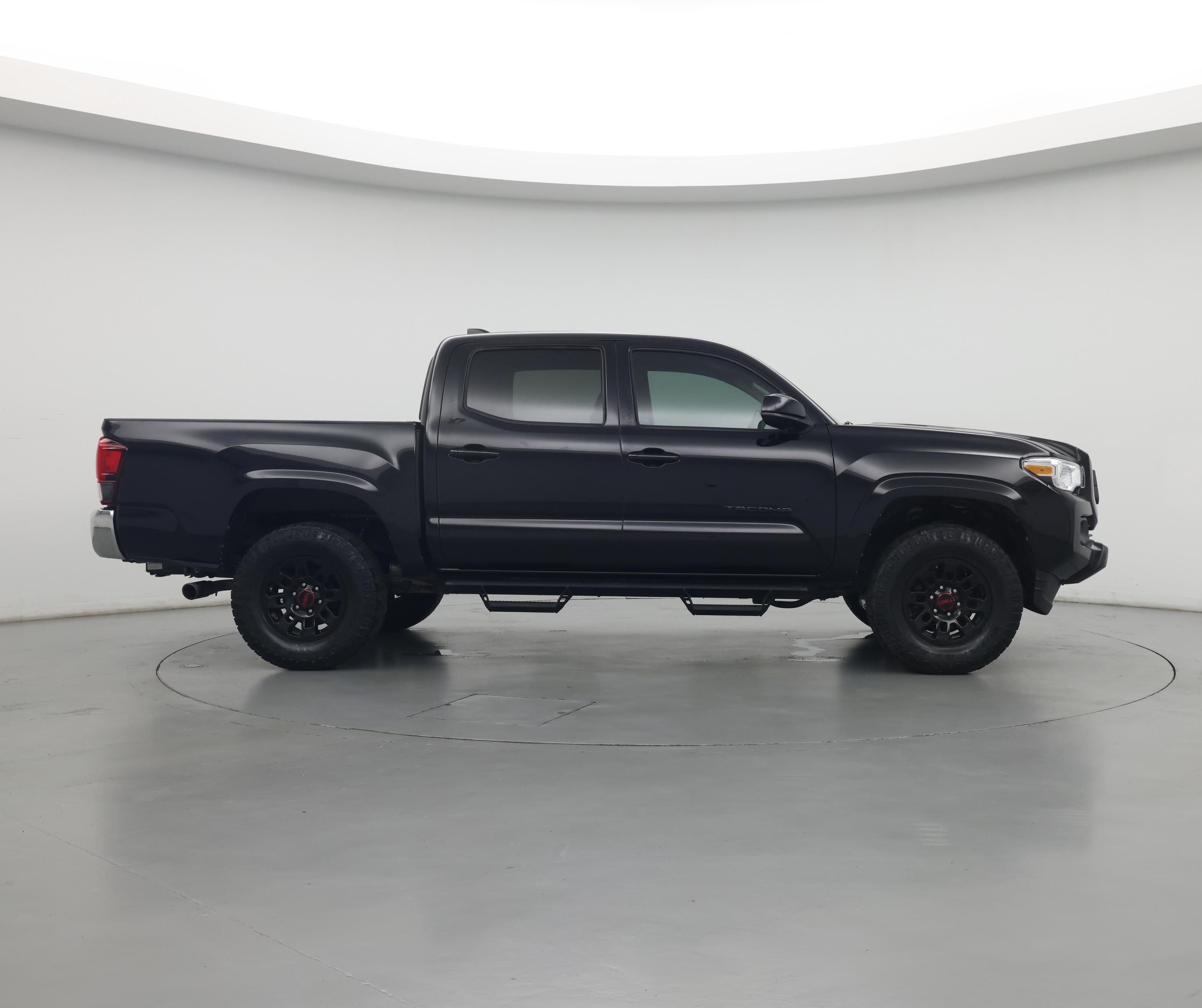 Thumbnail: 2022 Toyota Tacoma - 7