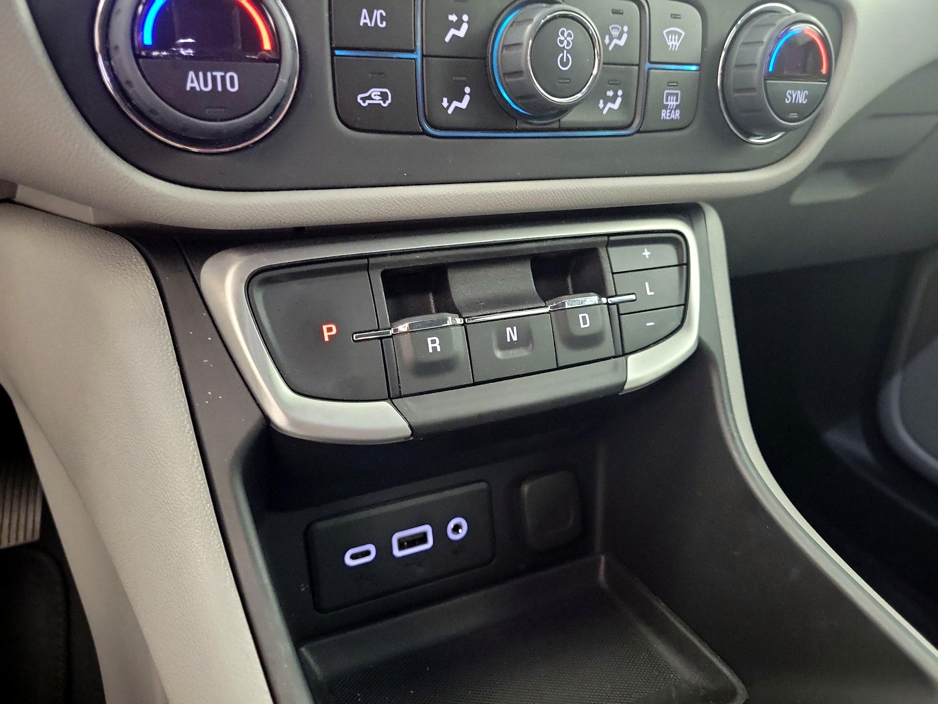 Thumbnail: 2023 GMC Terrain - 17