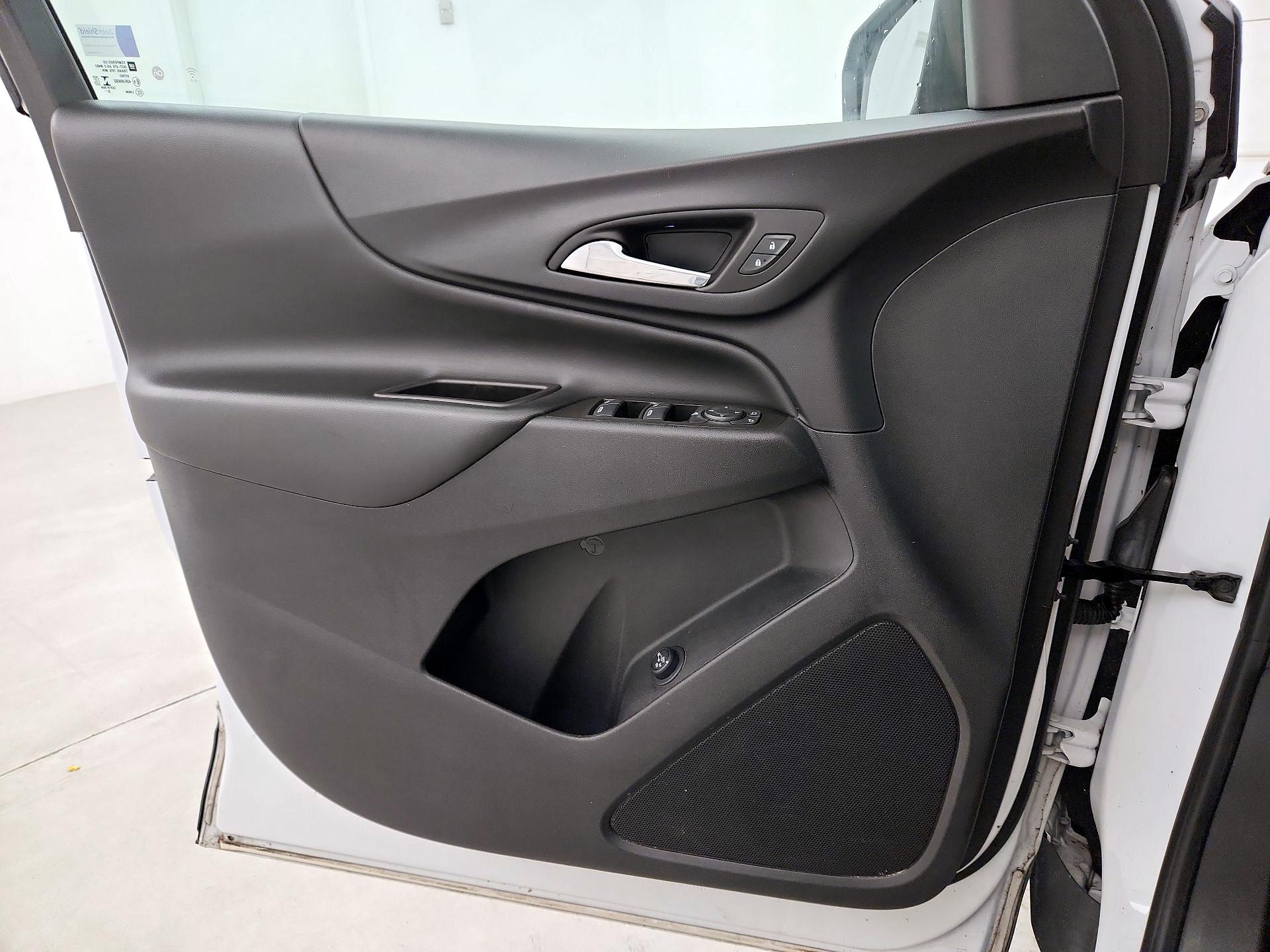 Thumbnail: 2023 Chevrolet Equinox - 12