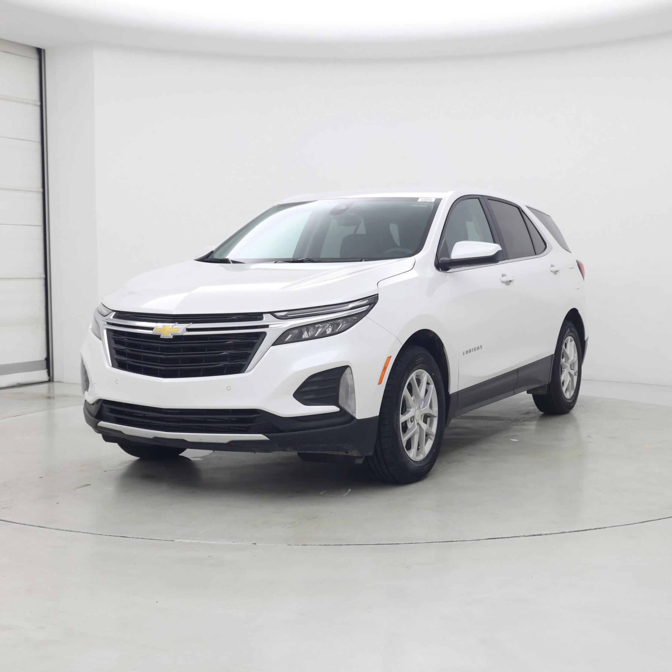 Thumbnail: 2023 Chevrolet Equinox - 4