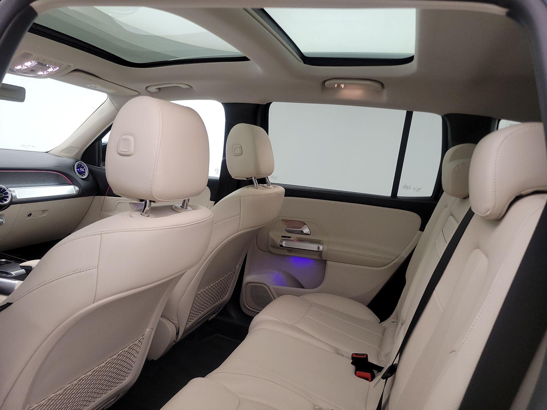 Thumbnail: 2022 Mercedes-Benz GLB - 19