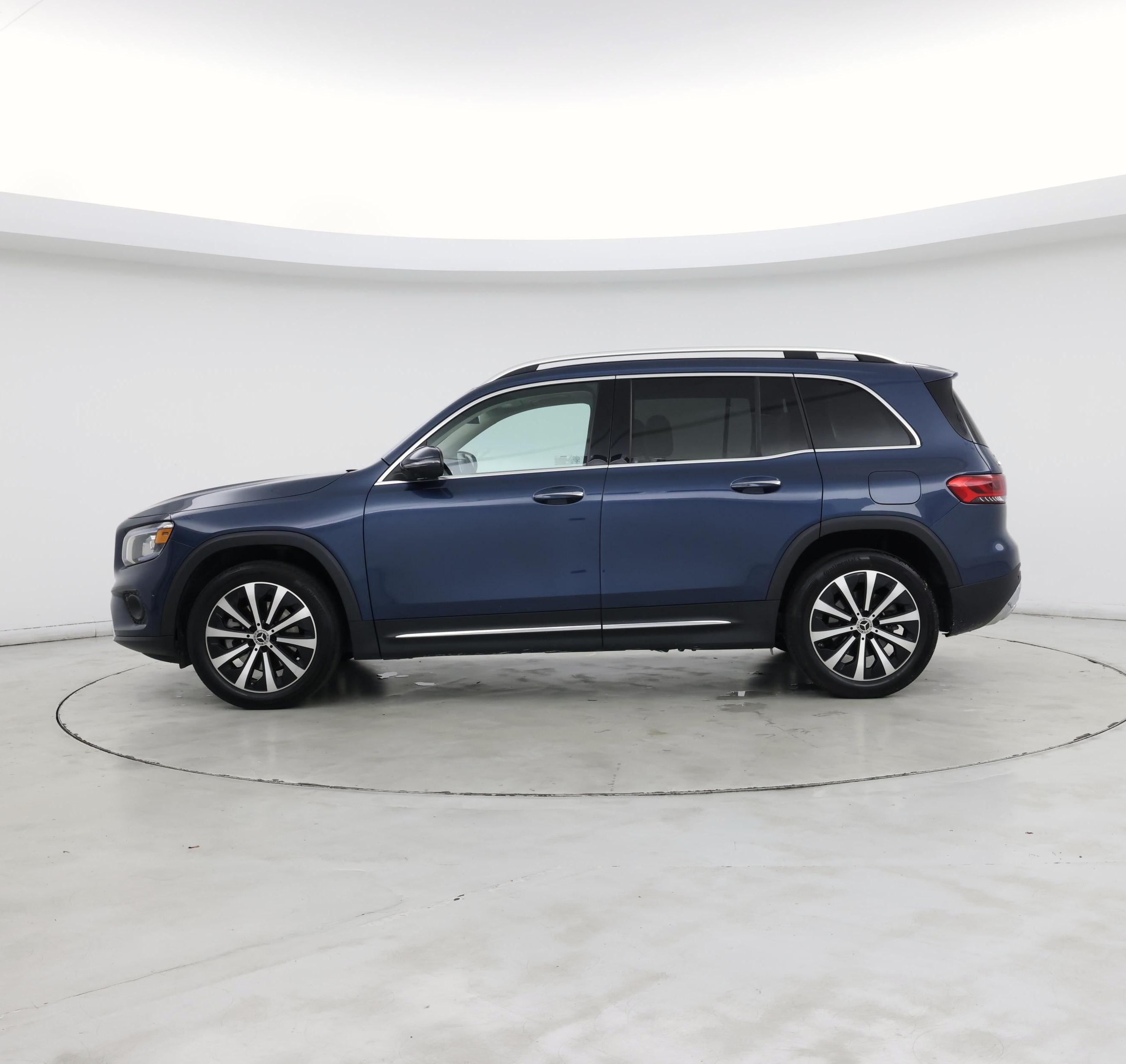 Thumbnail: 2022 Mercedes-Benz GLB - 3