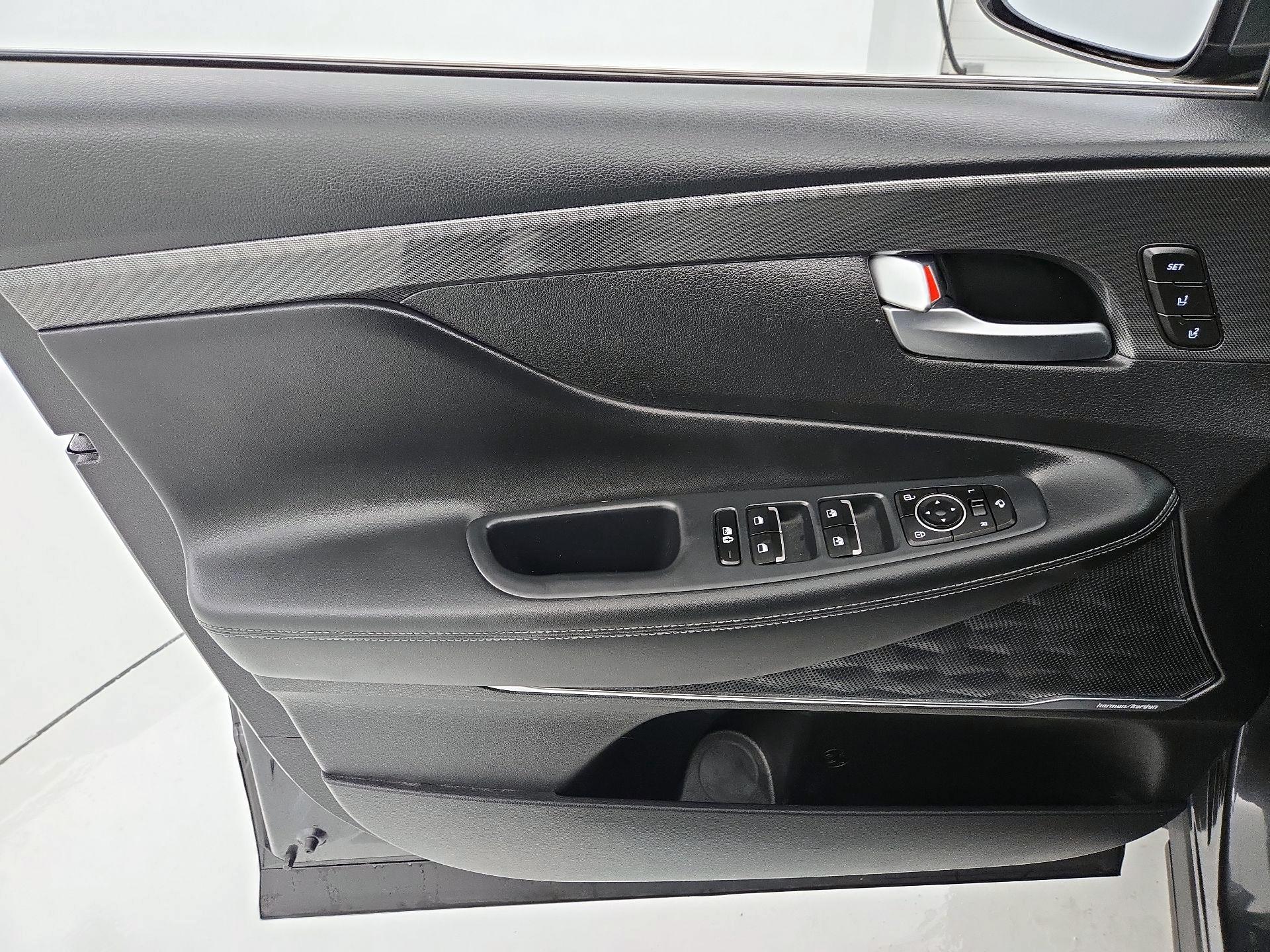 Thumbnail: 2022 Hyundai Santa Fe - 12