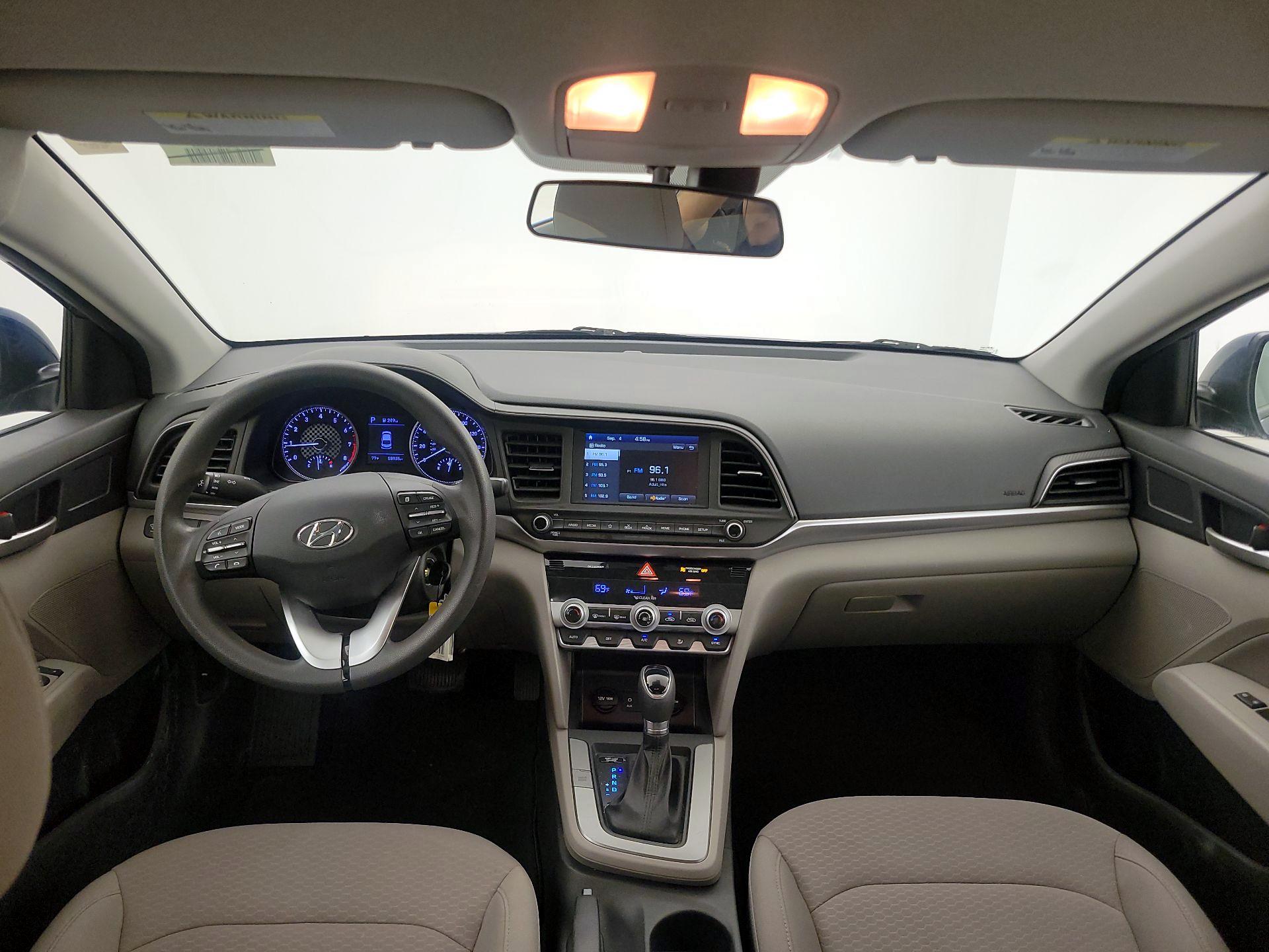 Thumbnail: 2020 Hyundai Elantra - 9