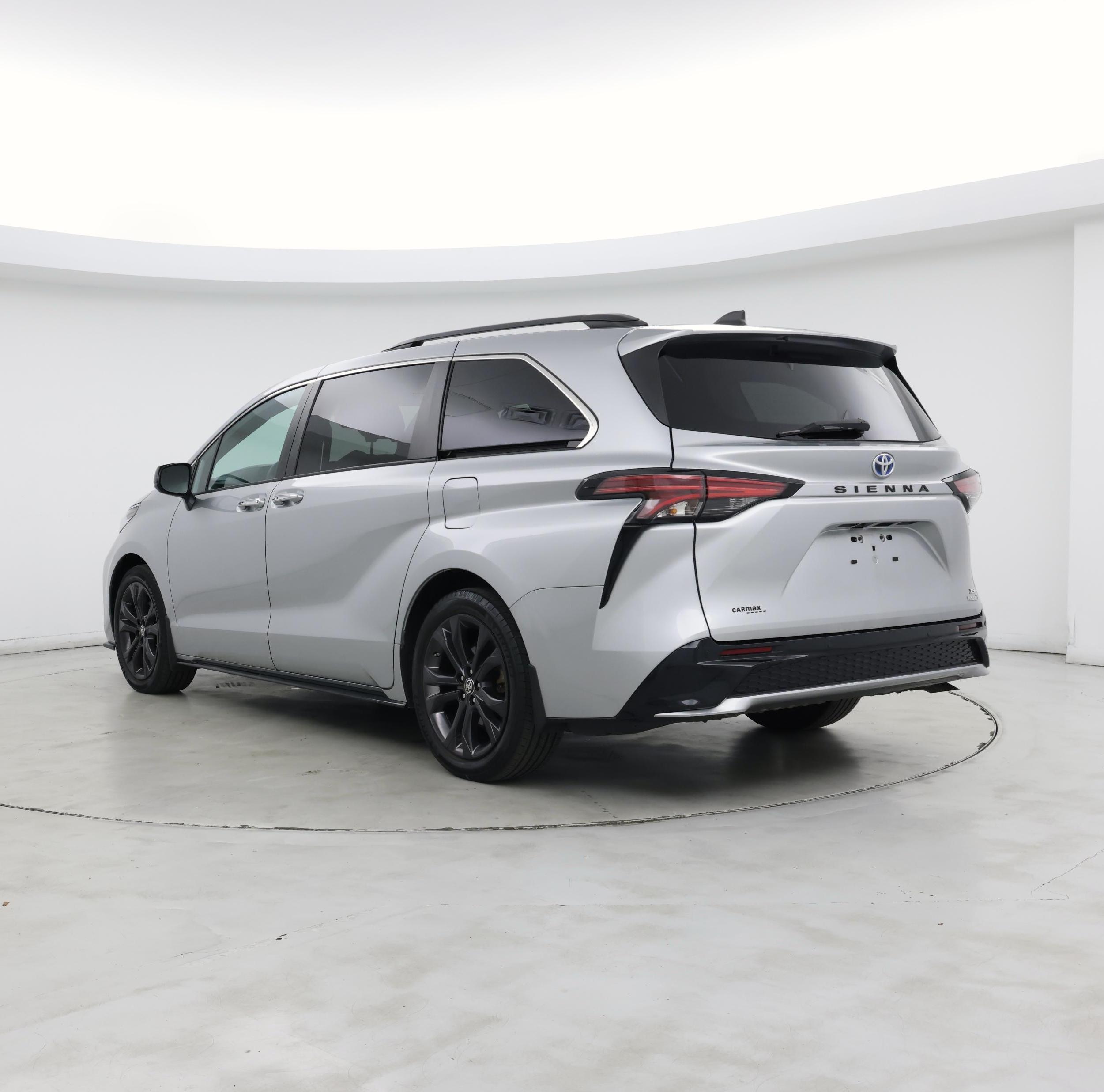 Thumbnail: 2022 Toyota Sienna - 2