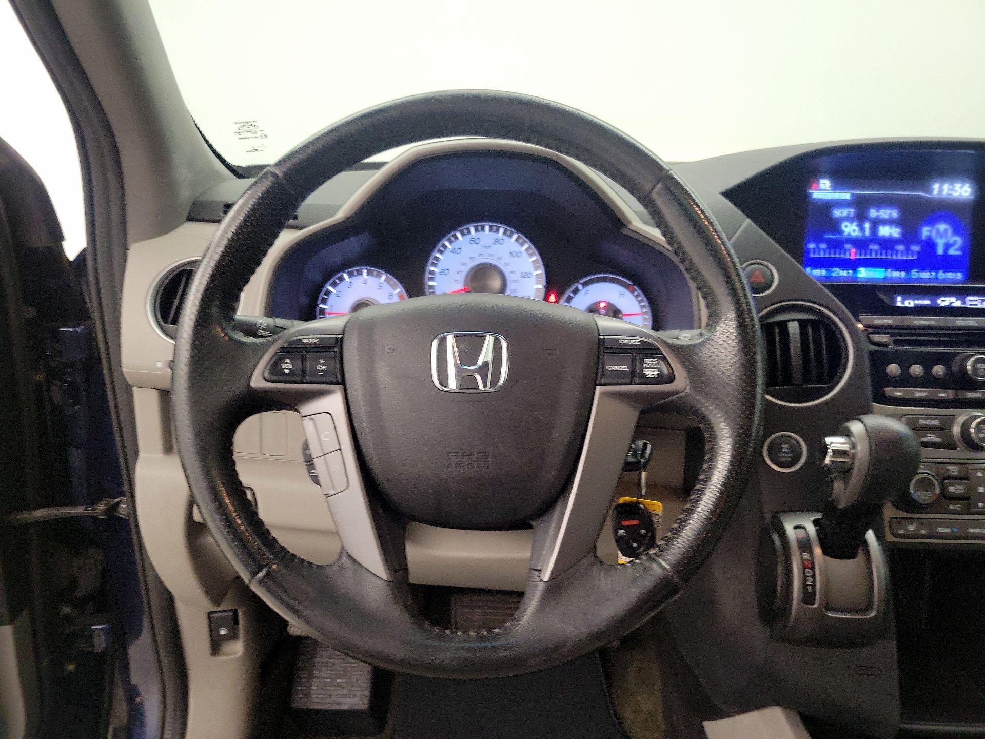Thumbnail: 2015 Honda Pilot - 10