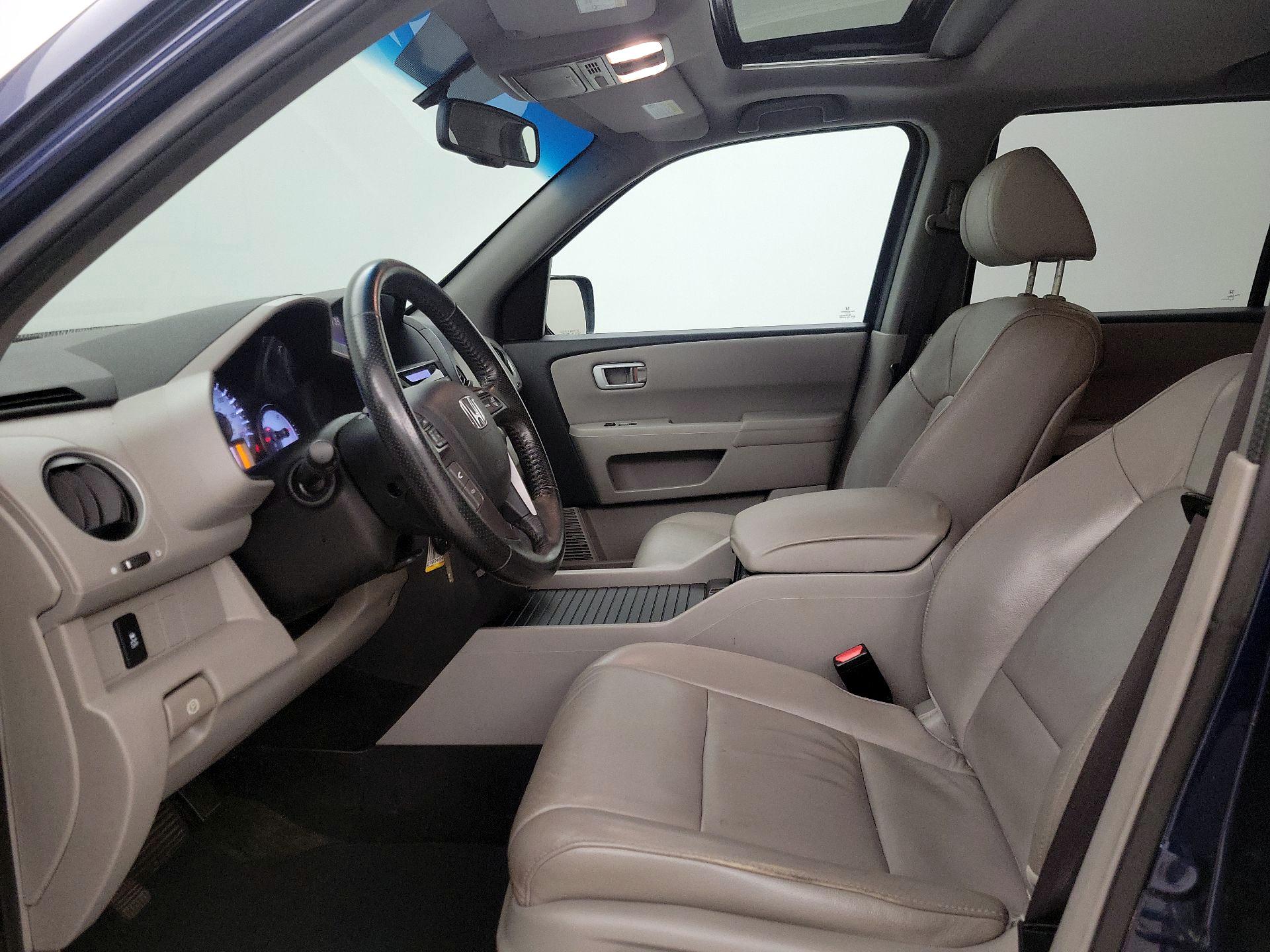 Thumbnail: 2015 Honda Pilot - 11