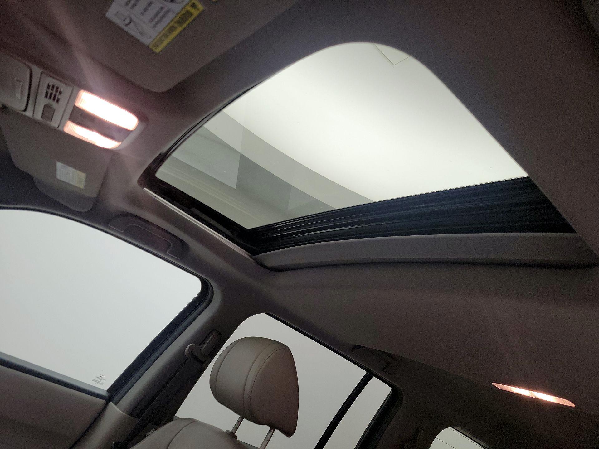 Thumbnail: 2015 Honda Pilot - 19