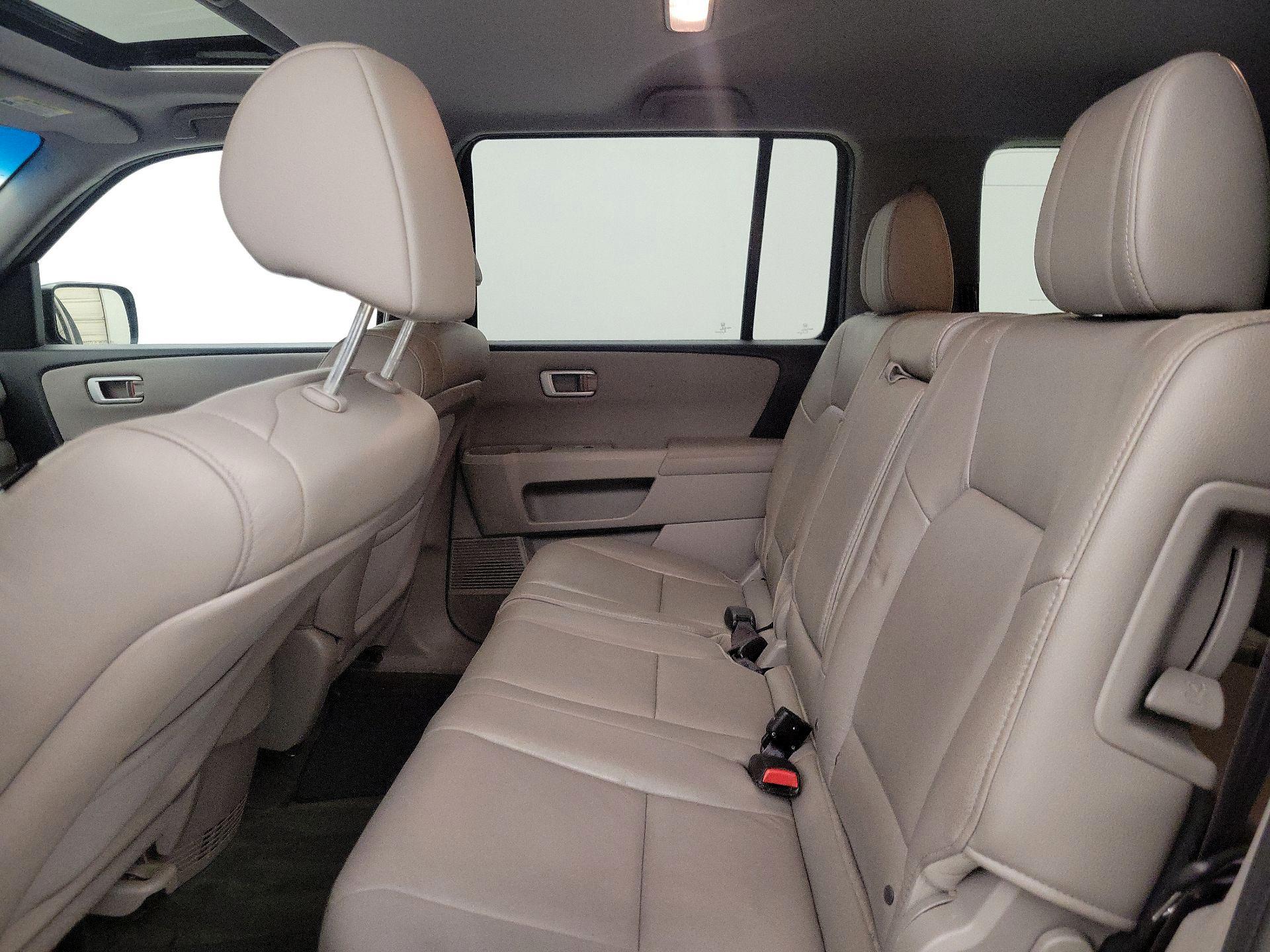 Thumbnail: 2015 Honda Pilot - 20