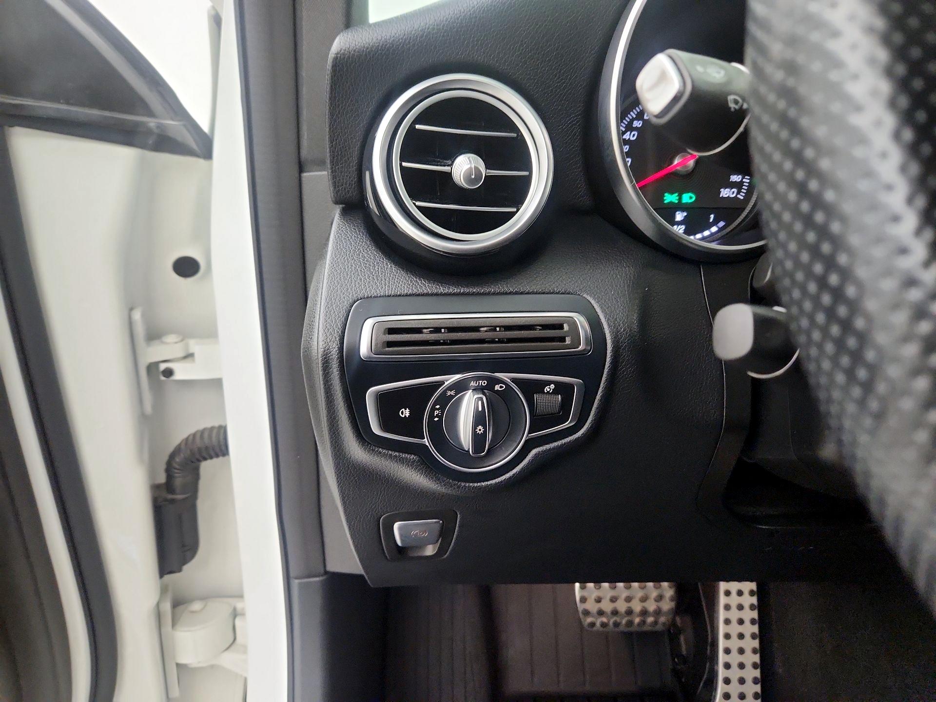 Thumbnail: 2019 Mercedes-Benz GLC - 13