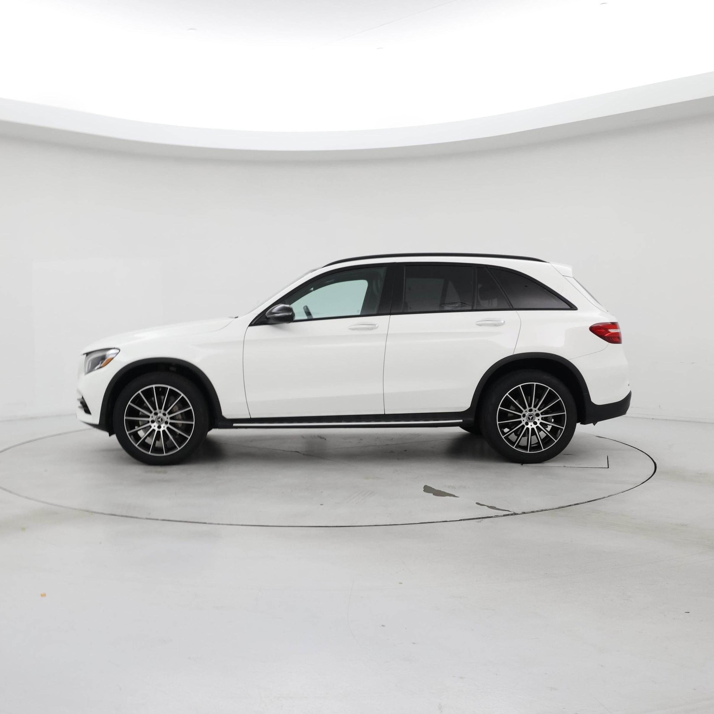Thumbnail: 2019 Mercedes-Benz GLC - 3