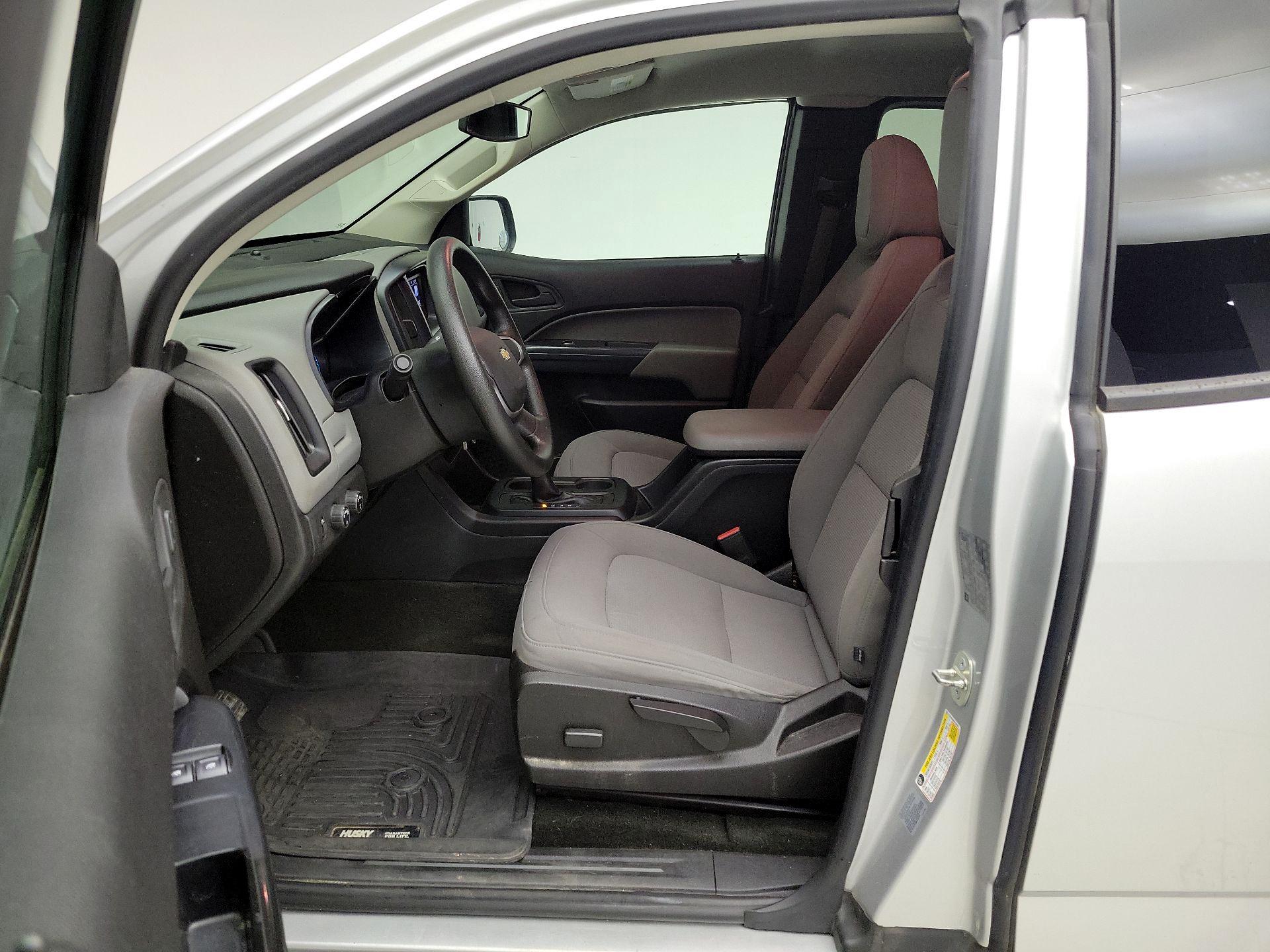 Thumbnail: 2017 Chevrolet Colorado - 11