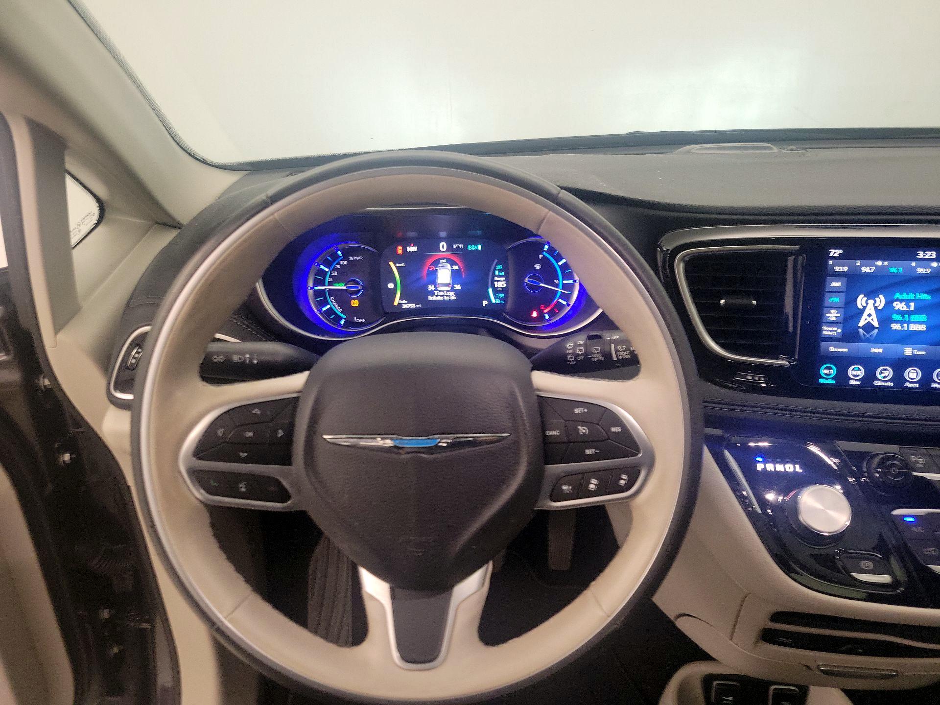 Thumbnail: 2020 Chrysler Pacifica - 10