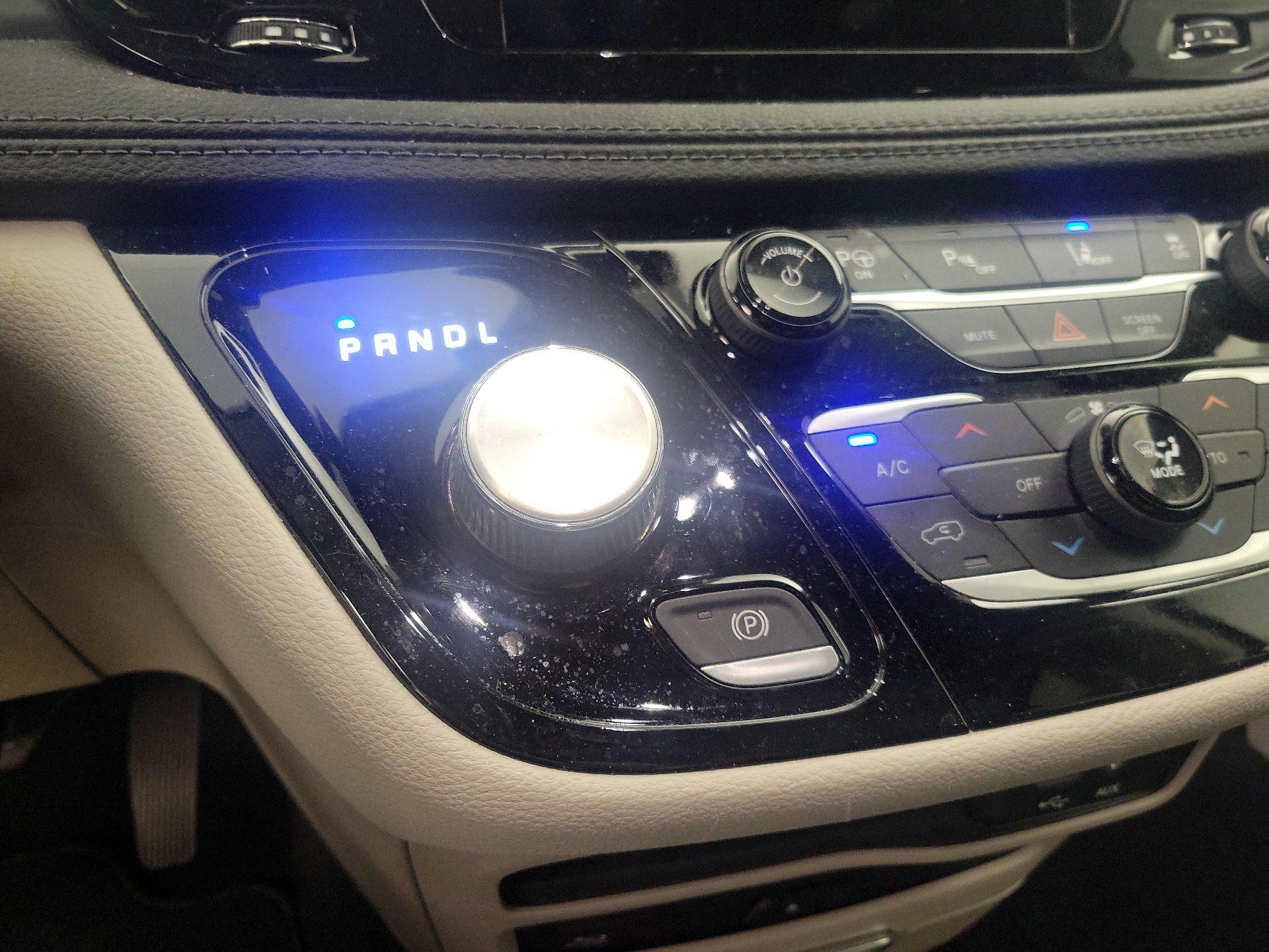 Thumbnail: 2020 Chrysler Pacifica - 17