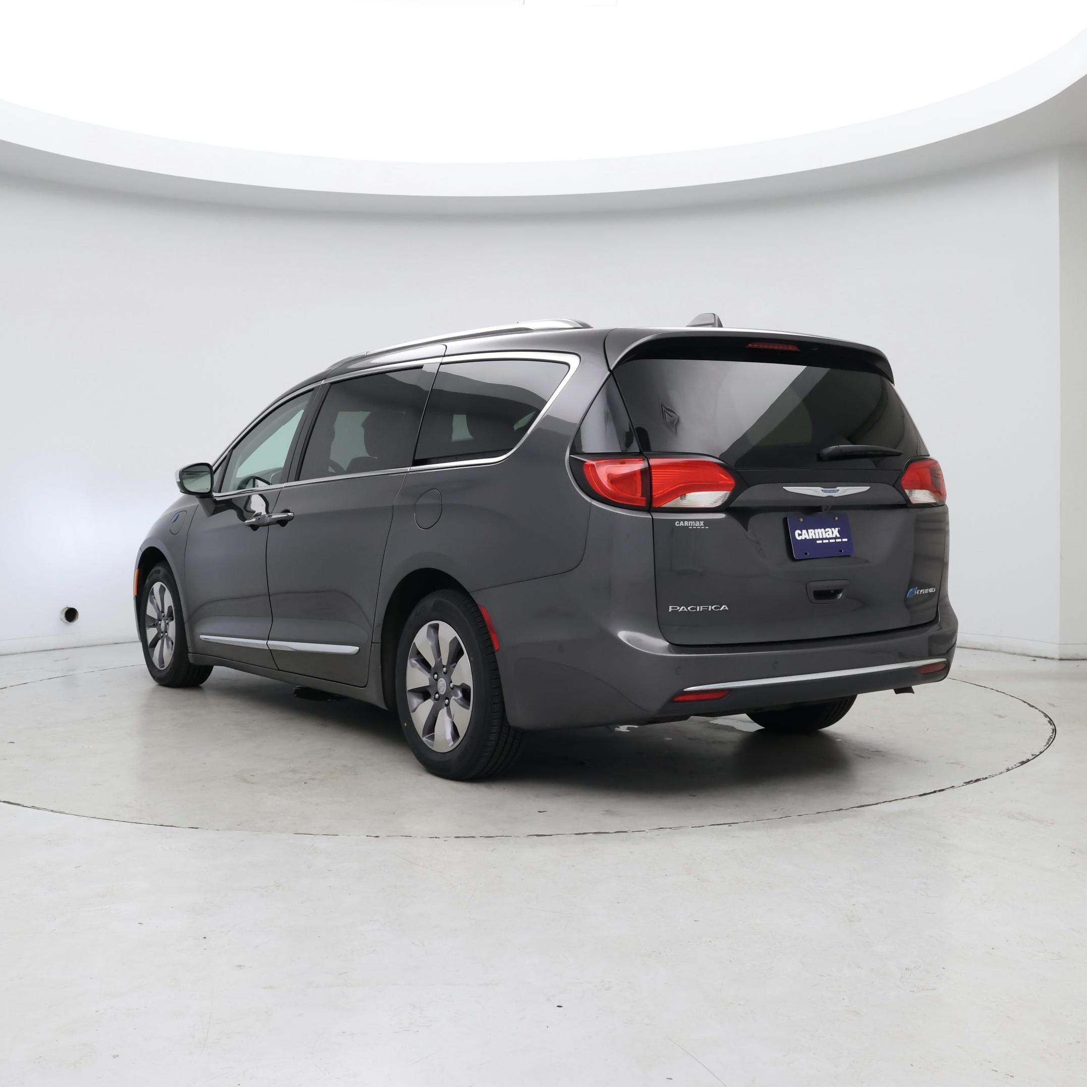 Thumbnail: 2020 Chrysler Pacifica - 2