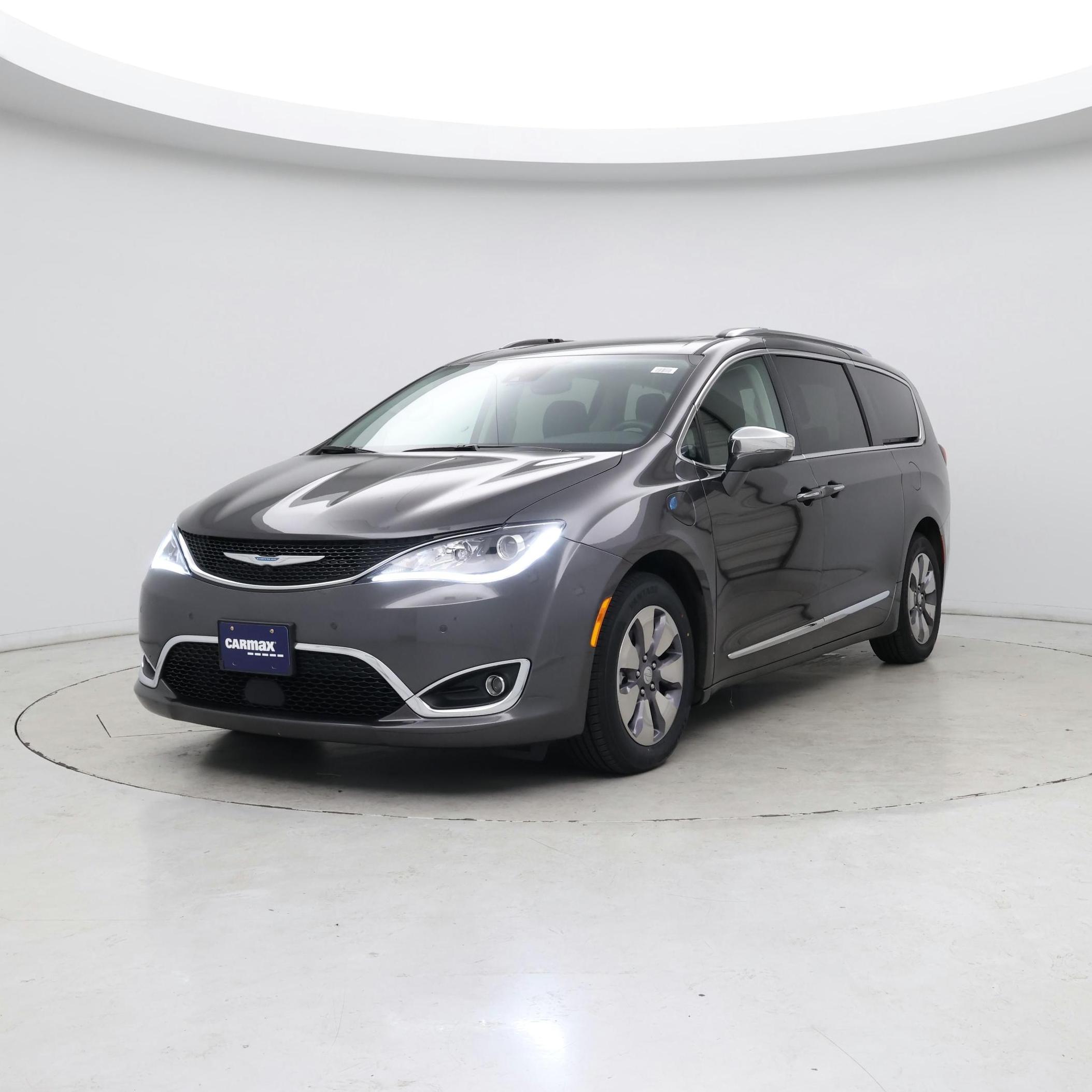 Thumbnail: 2020 Chrysler Pacifica - 4